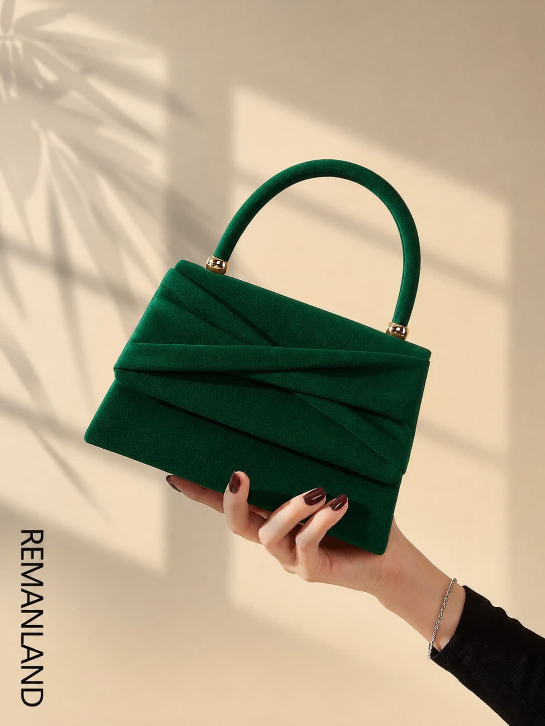 REMANLAND Luxury, Charming, Elegant, Exquisite 1pc Elegant Fashion Bow Velvet Evening Clutch Bag, Suitable For Women, Girls, Ladies, College Students, New Professionals And White-Collar Workers, Can Be Used For Parties, Balls, Wedding Banquets And Other Occasions. This Evening Bag Is The Perfect Choice For Party Girls And Ladies, And Also The Best Gift For Women.