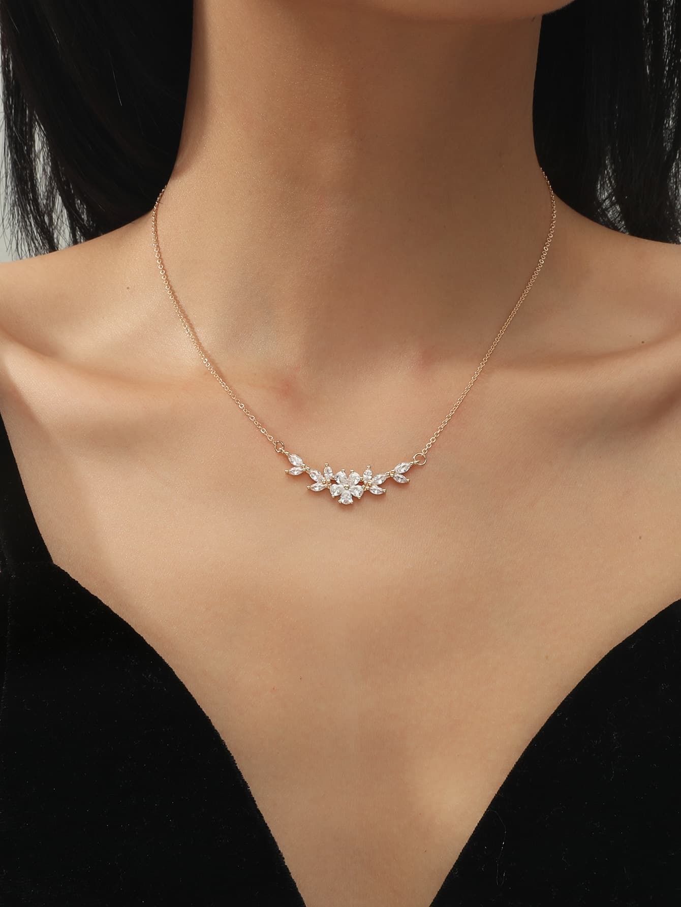 1pc Cubic Zirconia Flower Leaf Heart Snake Pendant Necklace, Gold Jewelry, Bridesmaid Gift, Gift For Her