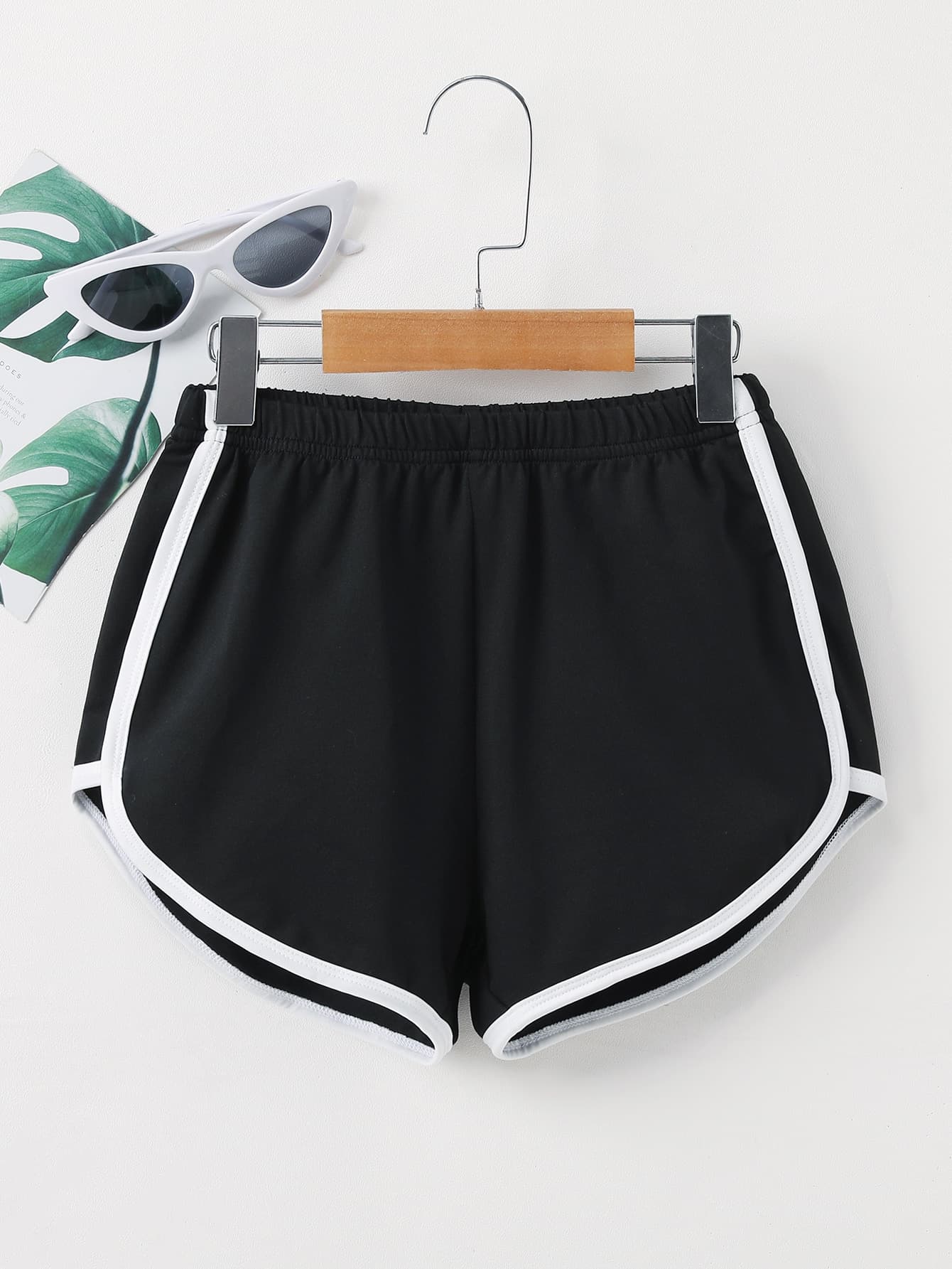 SHEIN Tween Girl Elastic Waist Contrast Binding Shorts