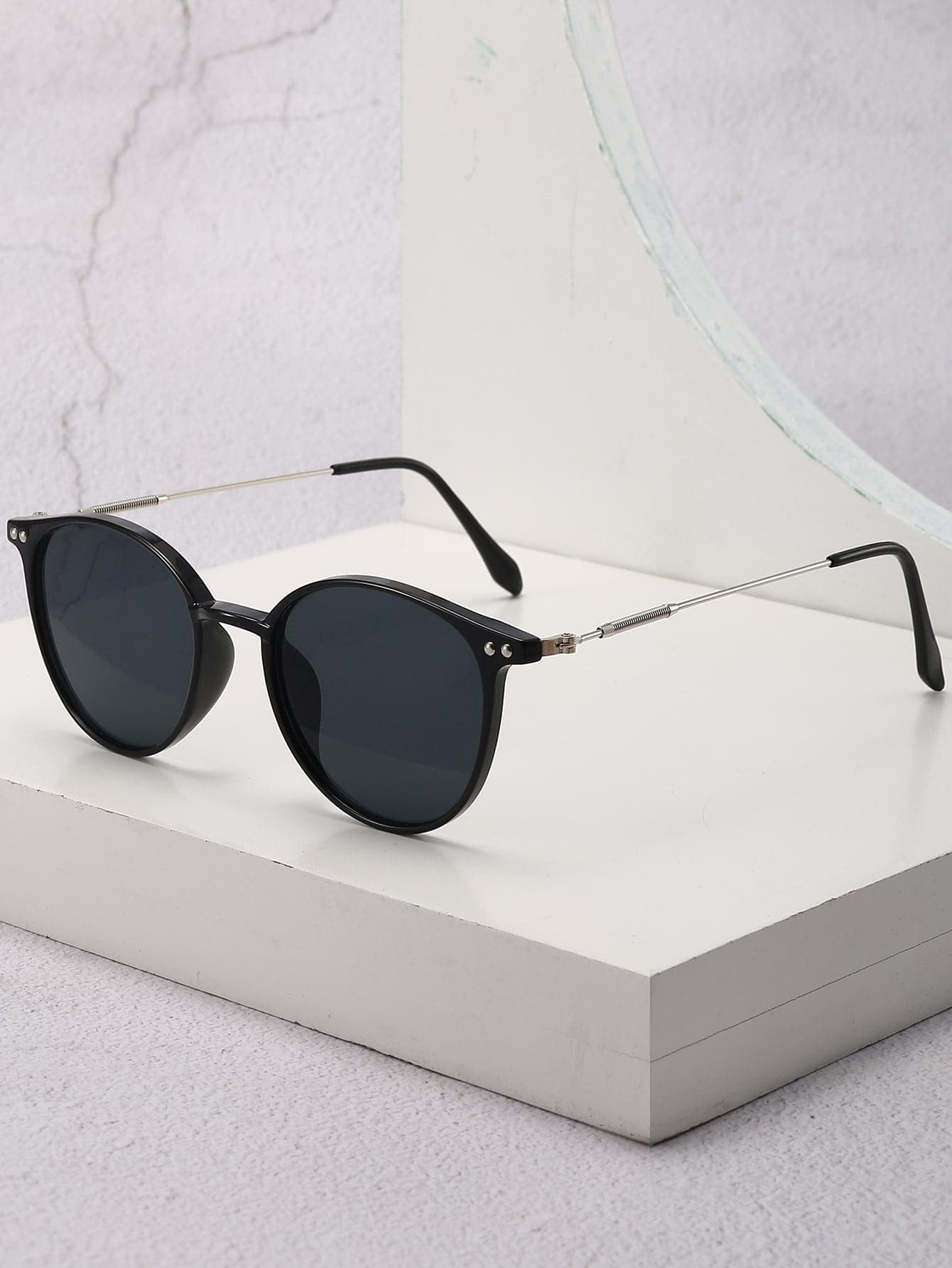 1pair Men Geometric Frame Black Fashion Glasses Casual Shades Accessories Beach Accessories Glasses Shades Looks Street Style And Suit For Sweater Jacket Sweatshirt Hoodie Leather Pants And Cargo Pants