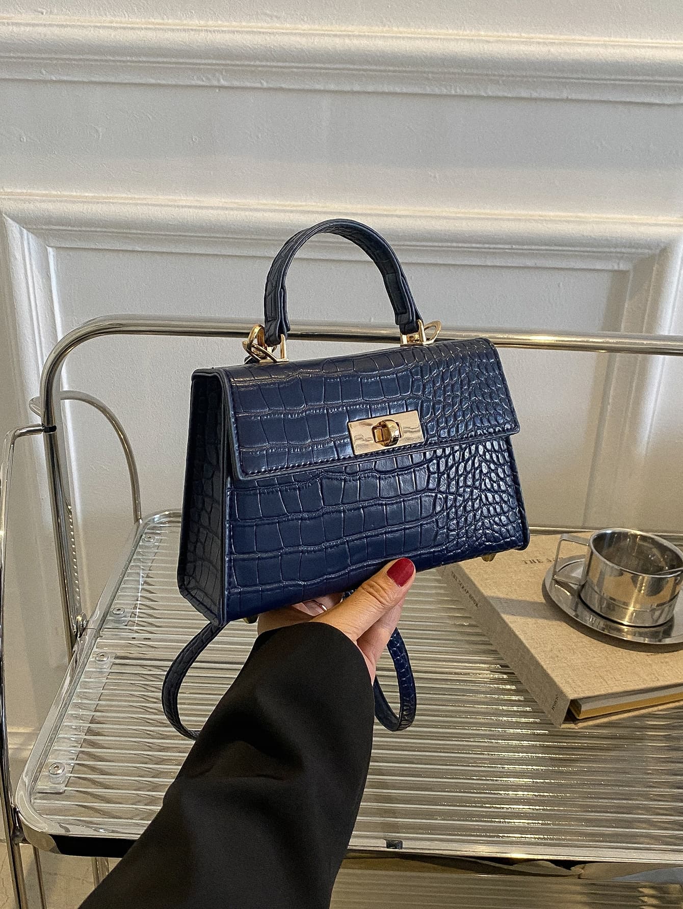 Lightweight,Business Casual Mini Crocodile Embossed Twist Lock Flap Square Bag For Teen Girls Women College Students,Rookies & White-Collar Workers Perfect For Office,College,Work ,Business,Commute,Outdoors, Travel, Outings, Animal Print Women Bag