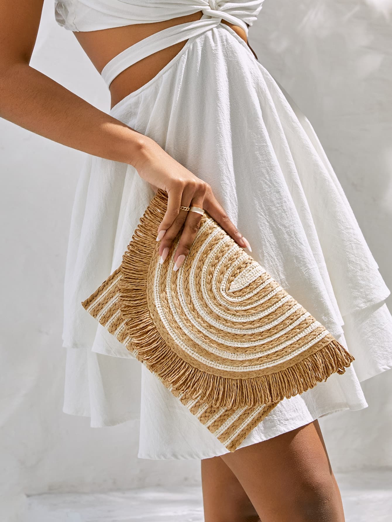 SHEIN VCAY Women's Holiday Boho Fringed Stylish Woven Clutch Bag, Bohemia Style Bag For Women