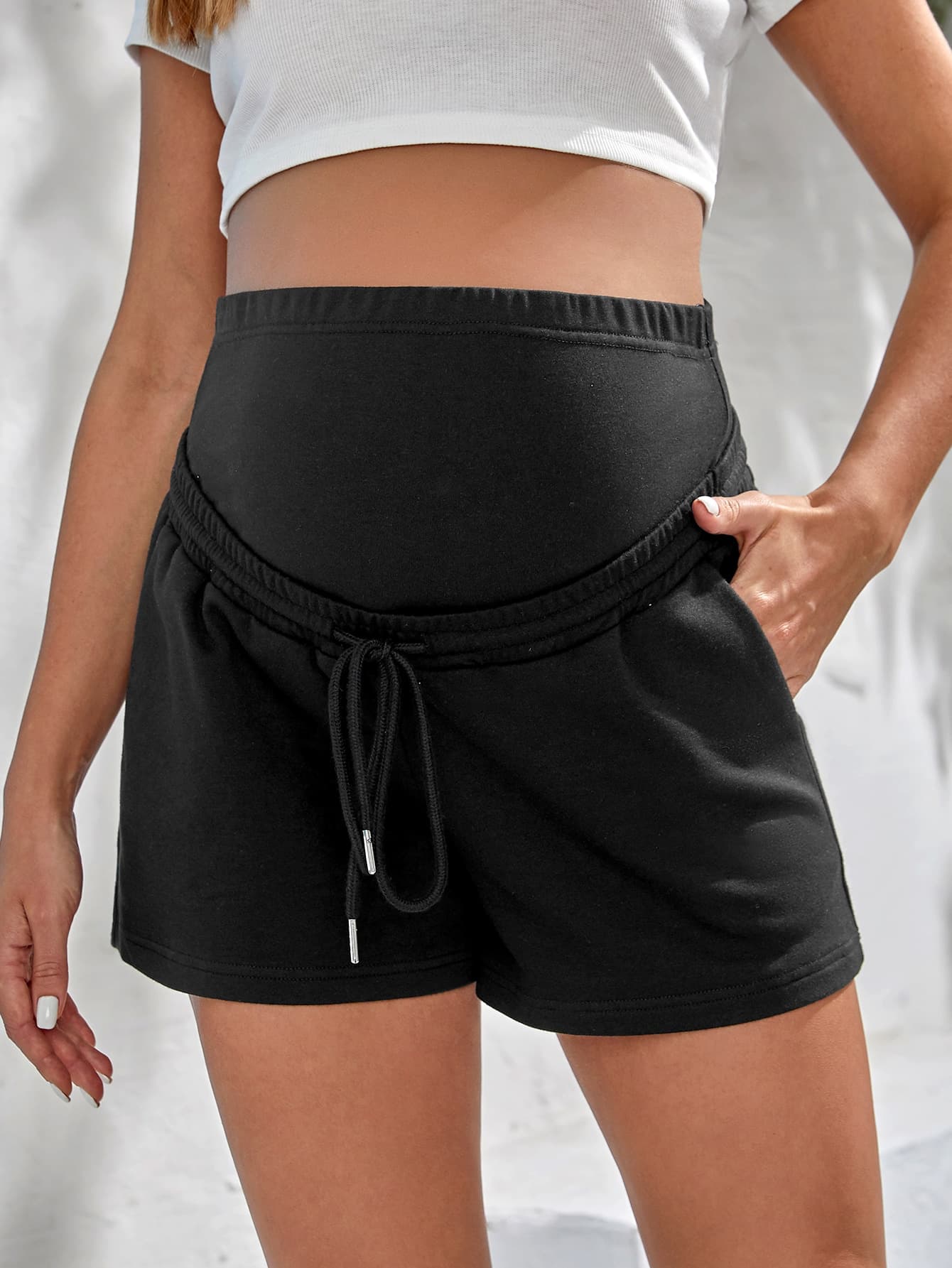 SHEIN Maternity Drawstring Waist Slant Pocket Shorts