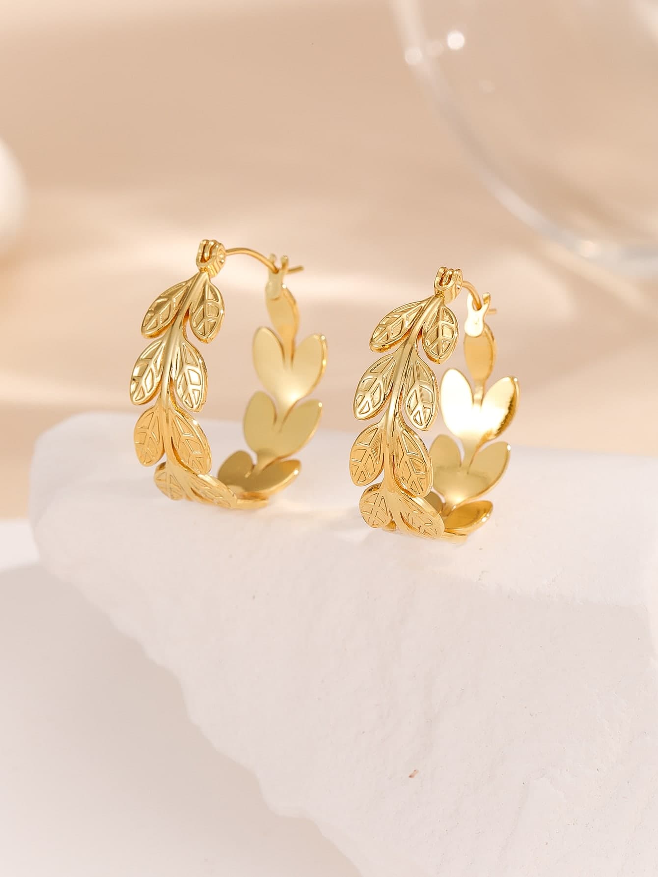 1 Pair Gold & Silver Leaf Decorated Hoop Earrings, Suitable For Women's Daily Wear