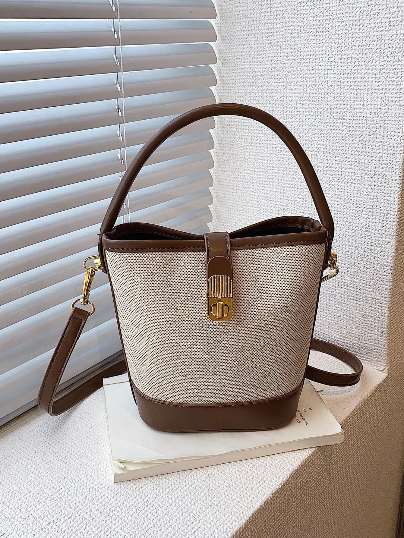 Colorblock Bucket Bag Mini Twist Lock