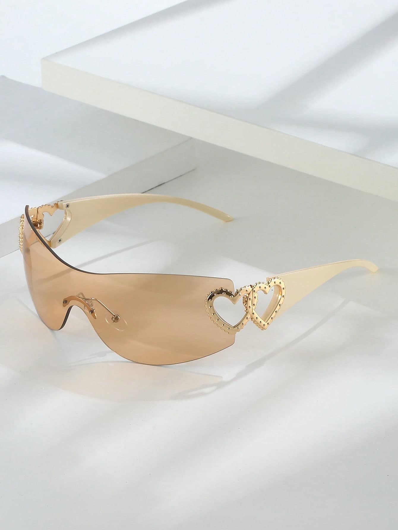 1 Pair Women's Heart Decor Bohemian Frameless Fashion Glasses, Suitable For Travel, Street, Beach And Other Occasions, Essential For Women's Summer Beach Vacation And Outdoor Travel