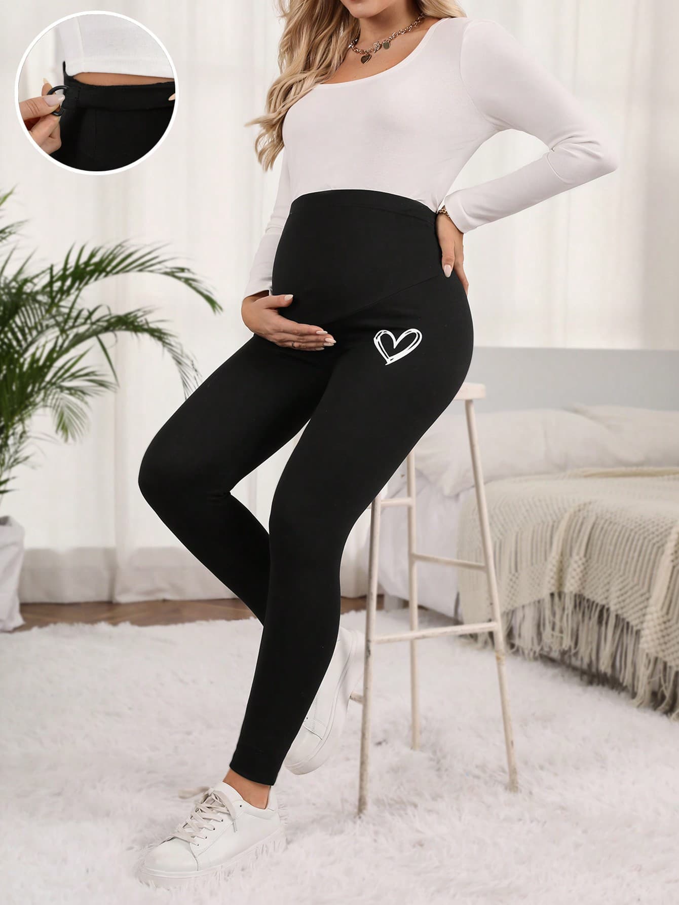 SHEIN Maternity Heart Patterned Black Leggings