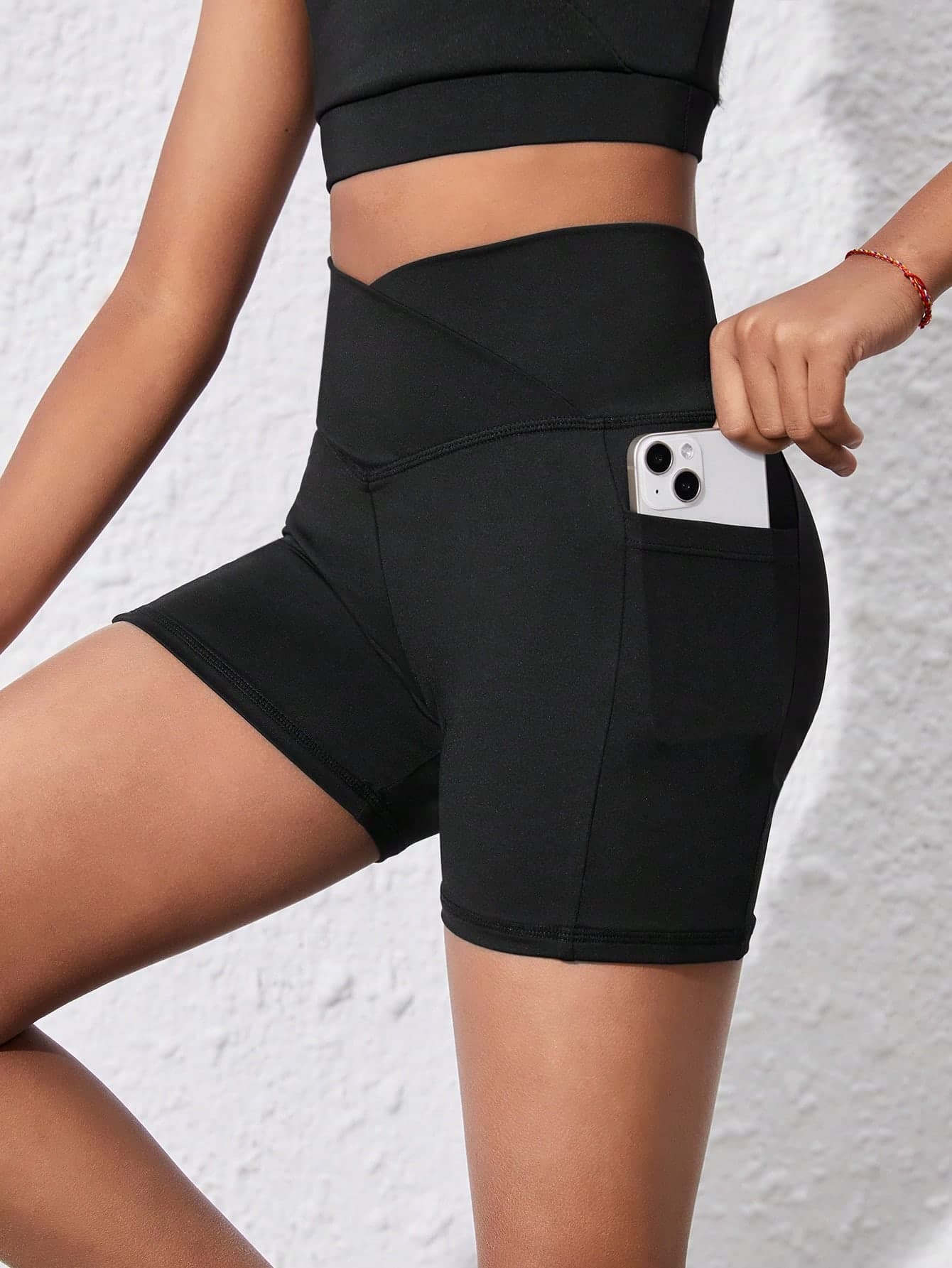 SHEIN Tween Girls' Black Yoga Pants With Pockets,Stretchy Atletic Summer Active Gym Shorts,Elastic Breathable Moisture-Wicking For Running And Cycling