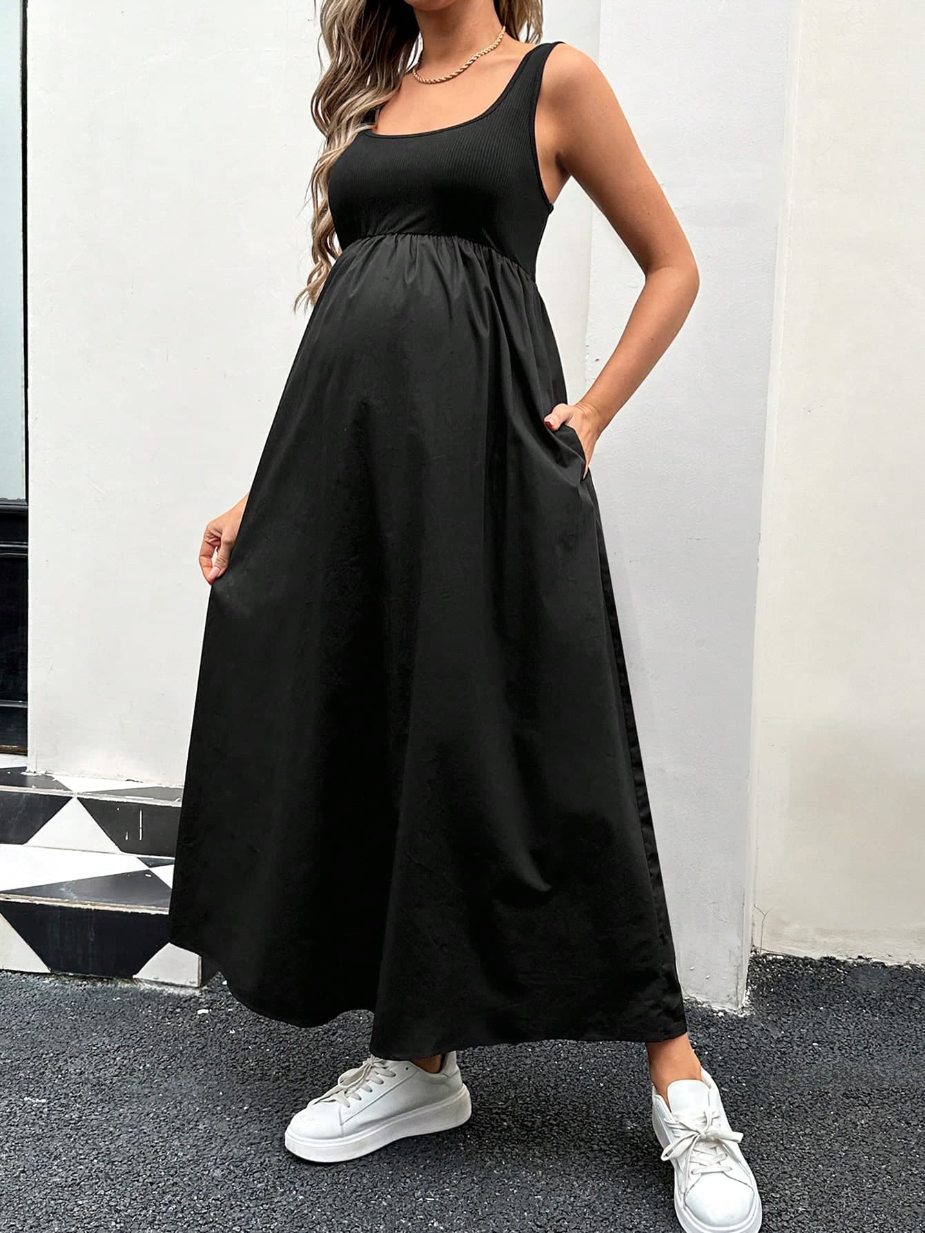 SHEIN Maternity Sleeveless Dress With Hidden Pockets