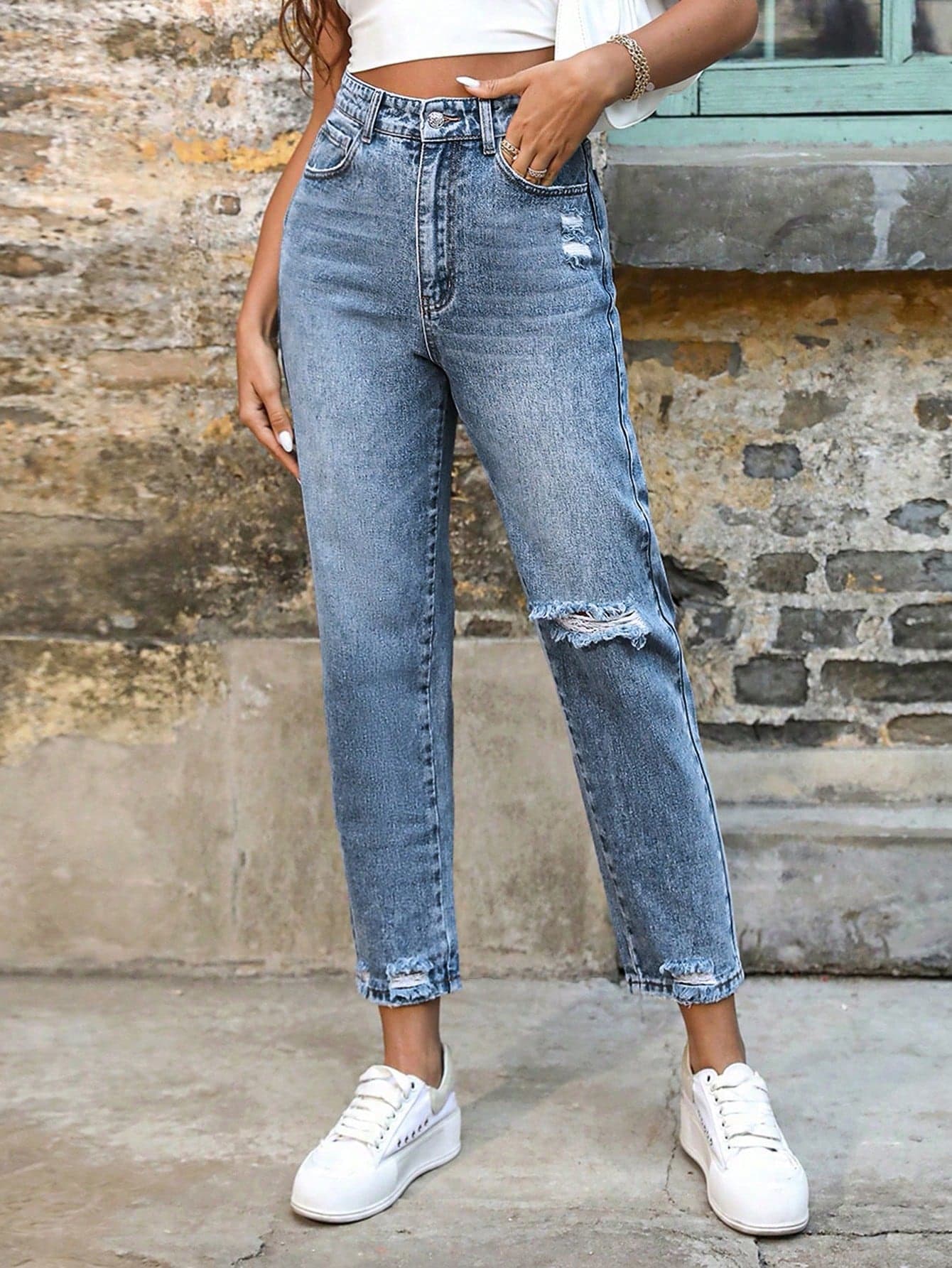 SHEIN Frenchy Distressed & Tapered Jeans Winter Casual