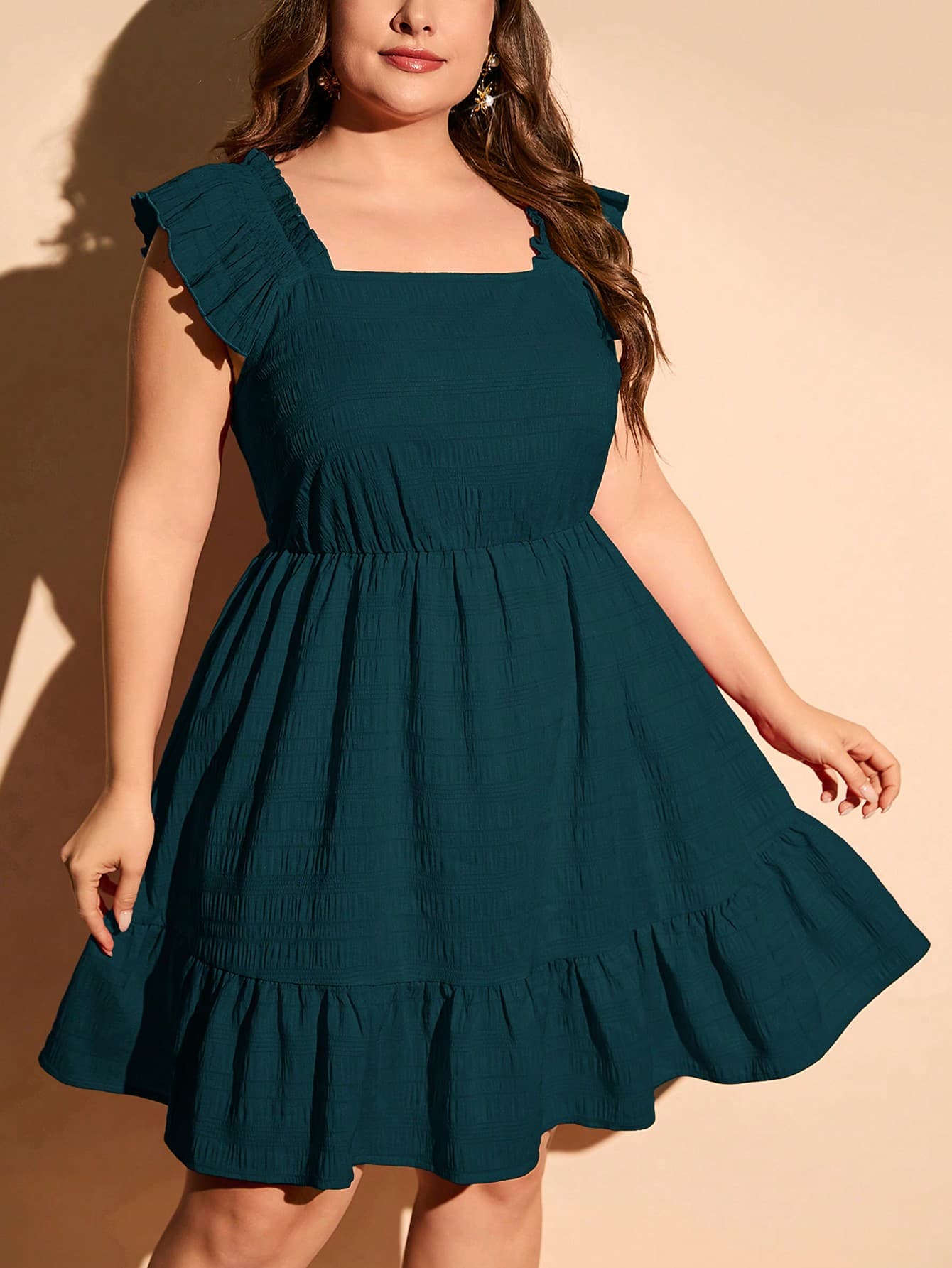 SHEIN LUNE Plus Size Solid Color Square Neckline Ruffle Hem Dress