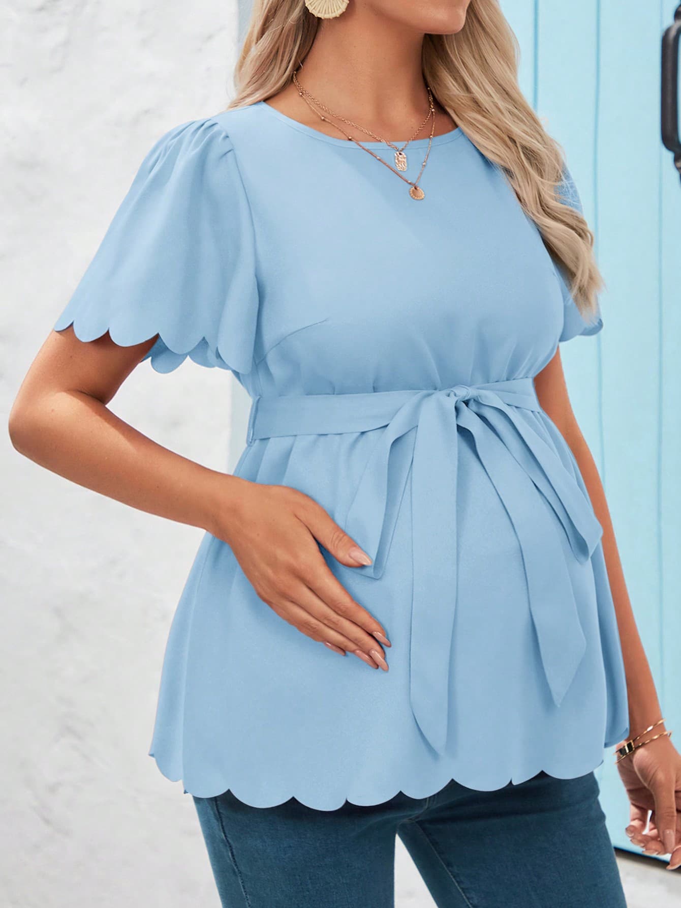 SHEIN Young & Casual Flare Short Sleeve Maternity Shirt With Wavy Hemline