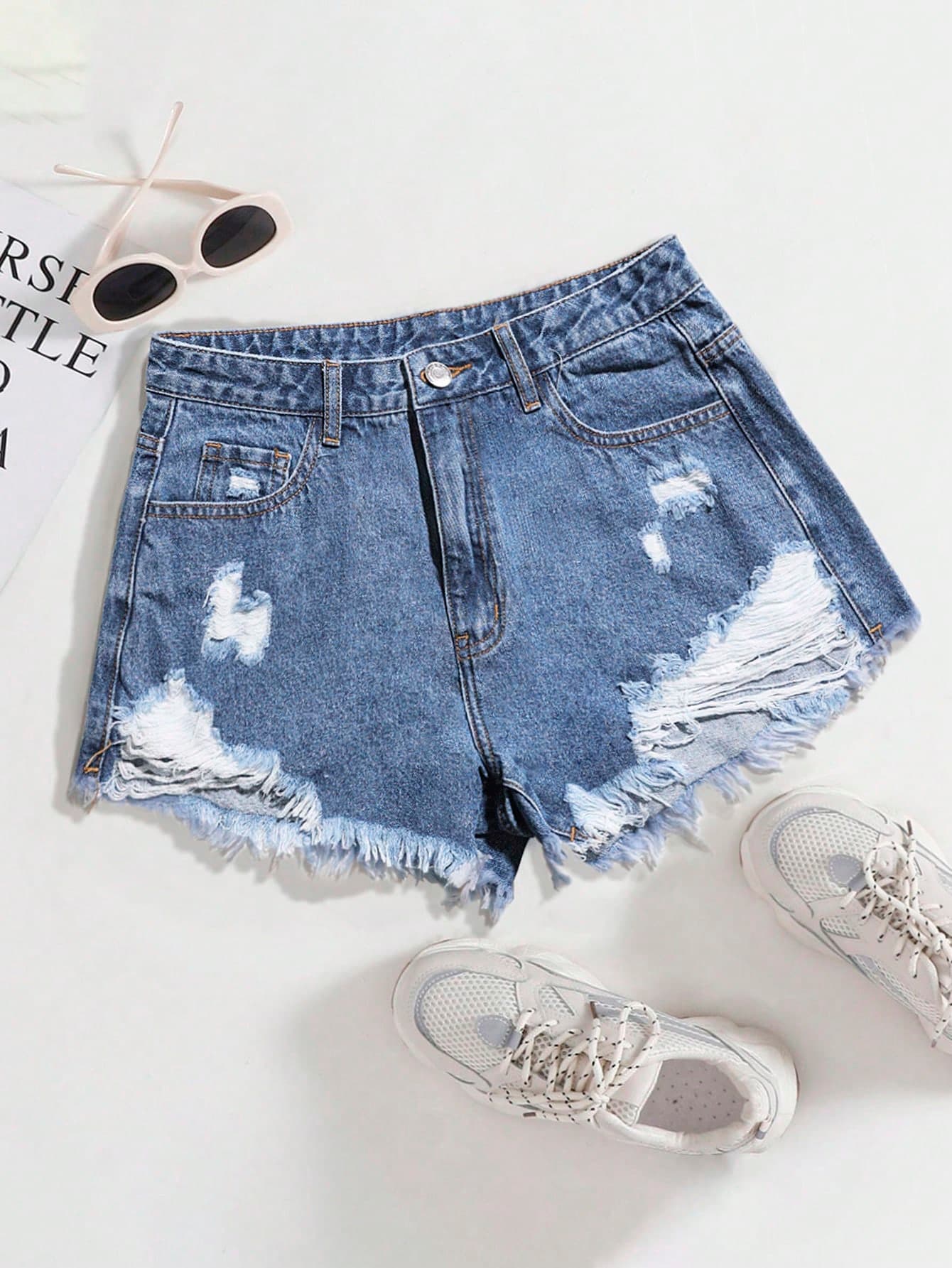 SHEIN EZwear Ladies' Casual Denim Shorts With Distressed Pockets And Frayed Hem Y2k