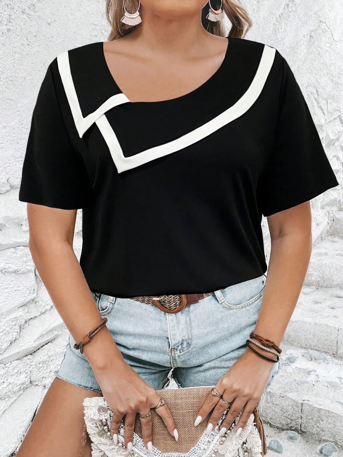 EMERY ROSE Plus Size Asymmetrical Collar Contrast Color Vacation Casual T-Shirt Tee, Women Summer Top