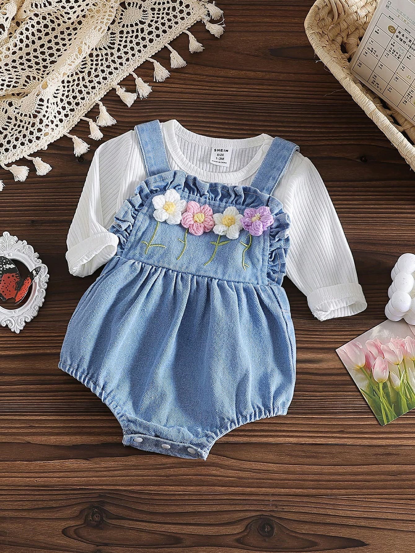 SHEIN Baby Girl Solid Color Round Neck Long Sleeve Jumpsuit And Denim Overalls With Patches, Summer Casual Outfit