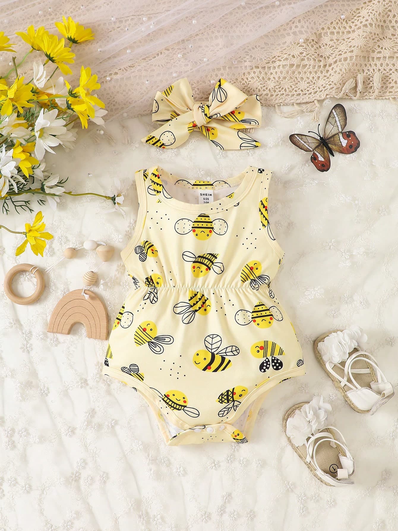 SHEIN Baby Girls' Simple Bee Printed Sleeveless Bodysuit For Daily Wear