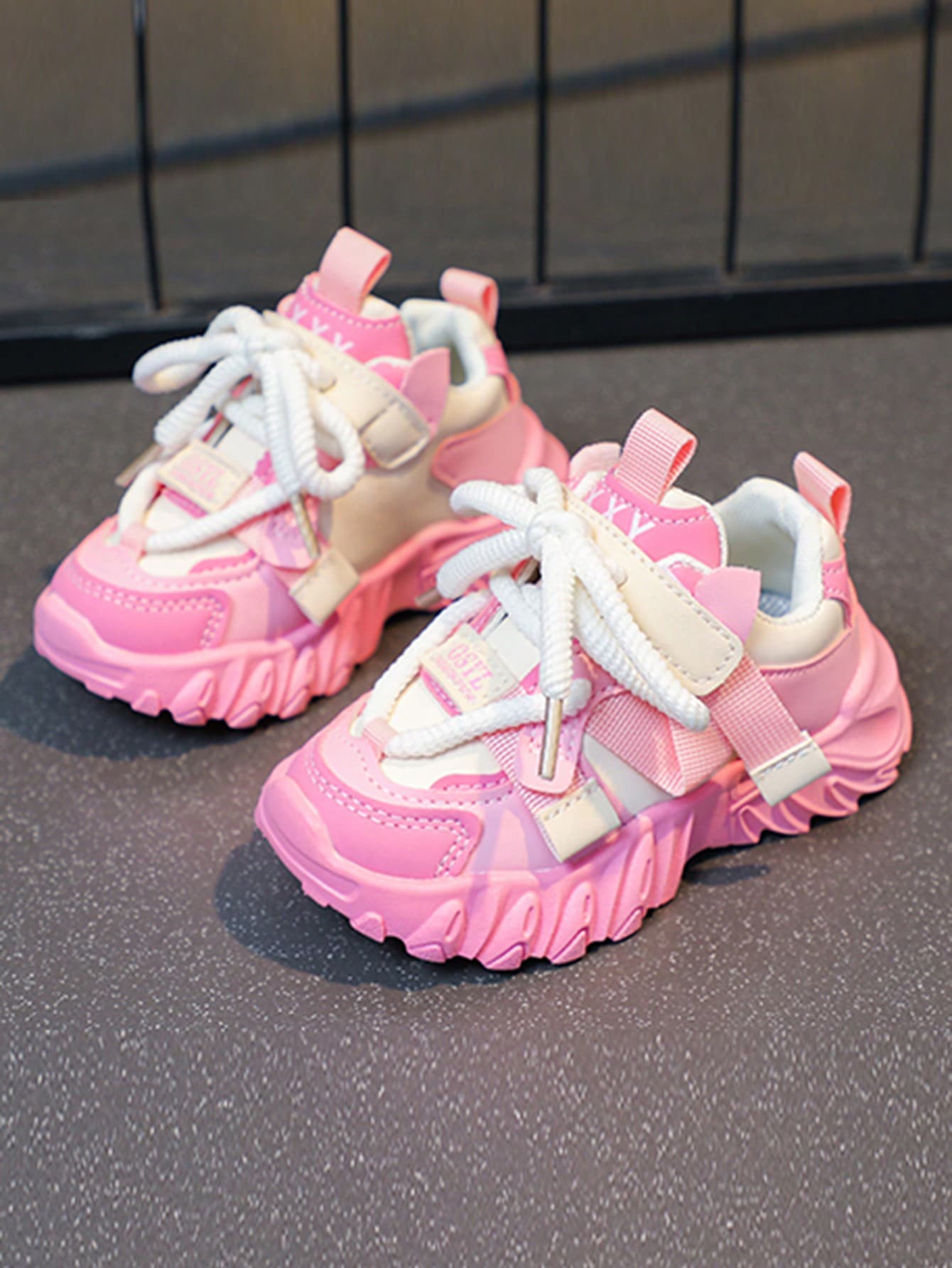 1 Pair Children Comfortable Outdoor Casual Sports Shoes, Spring/Autumn