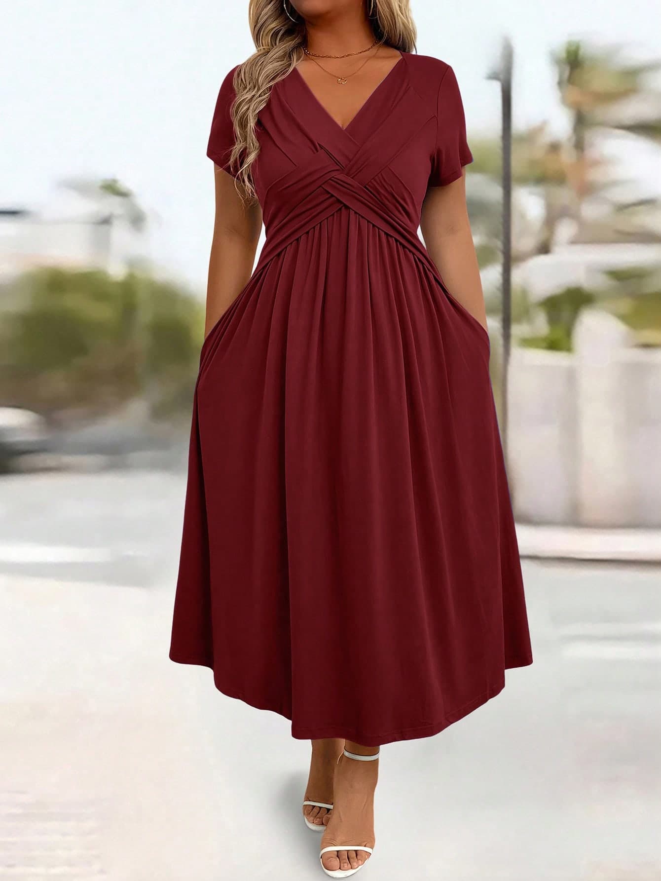 EMERY ROSE Plus Size Solid V-Neck Short Sleeve Pocket Casual Long Dress, For Christmas Burgundy Maxi Women Outfit