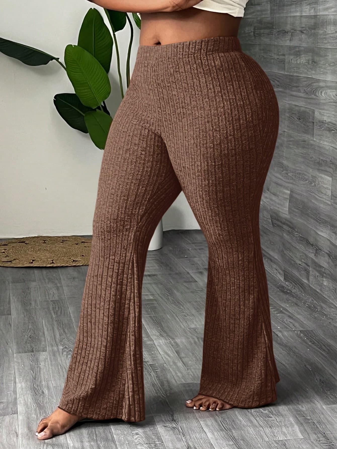 Slaydiva Plus Size Elastic Waist Loose Casual Flare Pants, Suitable For Autumn And Summer
