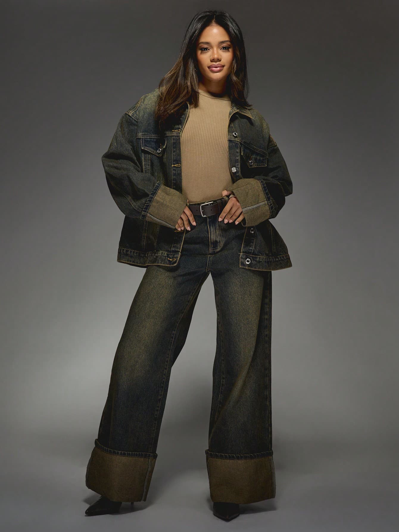 MISSGUIDED Oversized Denim Trucker Jacket Turn Up Cuff Wide Sleeve Autumn Winter Relaxed Fit Outerwear Everyday Casual Street Style Statement Piece
