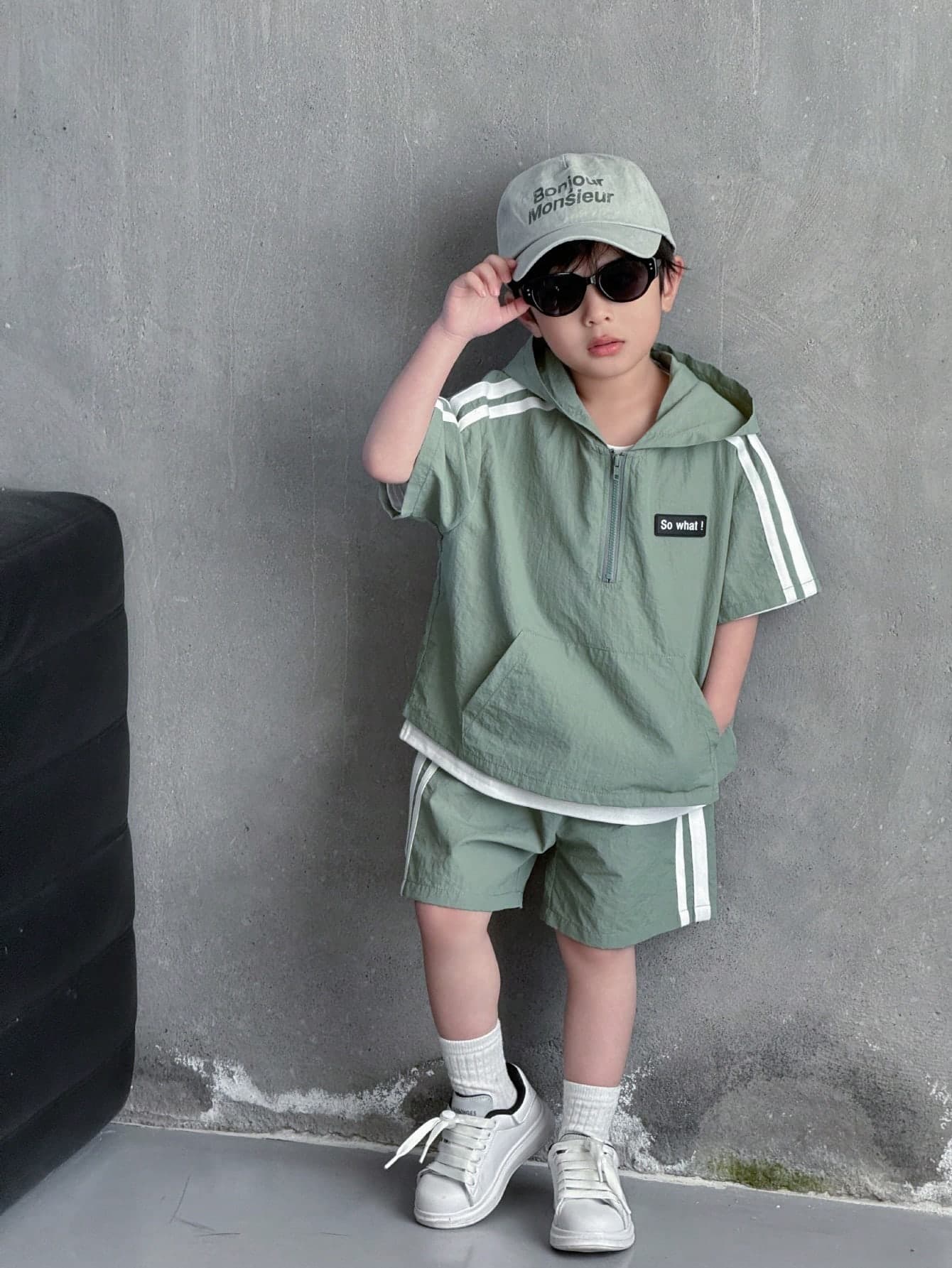 SHEIN Little Byeori 2pcs/Set Young Boy Summer Casual School Style Soft Hoodie Sun Protection Shirt And Shorts Green Set,Comfortable Minimalist Versatile Outfits