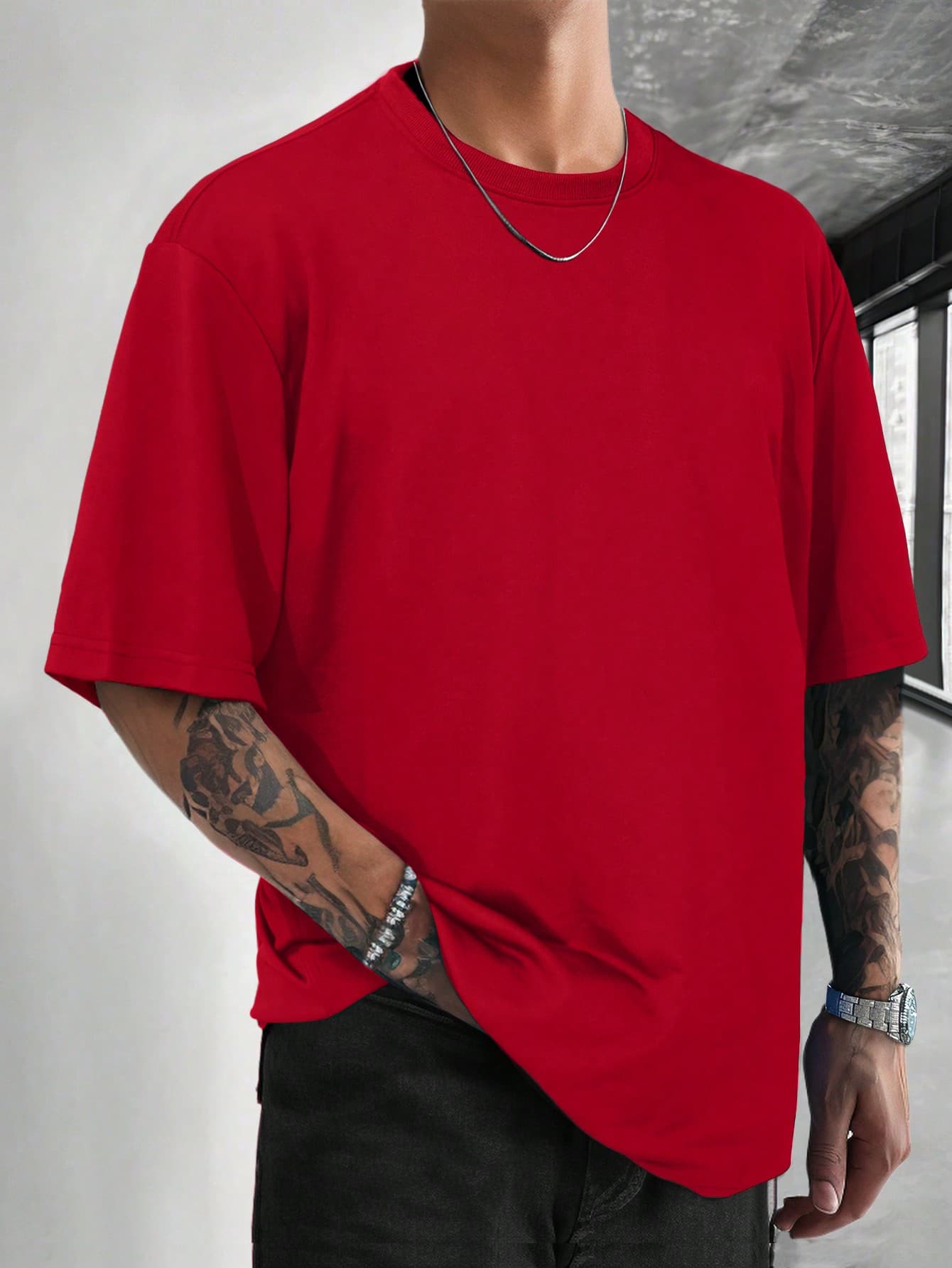 Manfinity Roughcore Men's Oversized Red T-Shirt: Casual Short Sleeve Crew Neck Tee