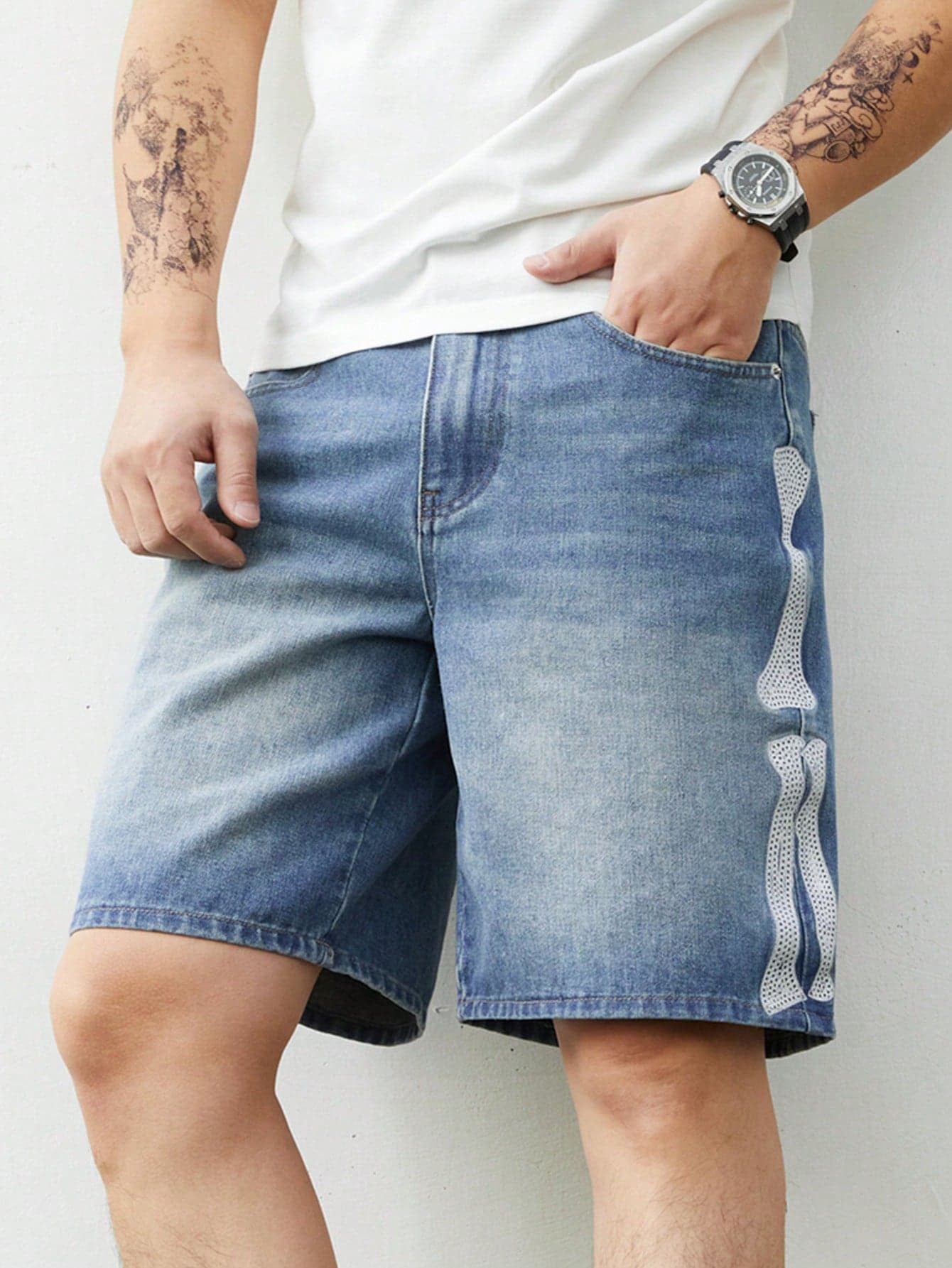 Manfinity Homme Men's Loose Fit Casual Multiple Pockets Denim Shorts