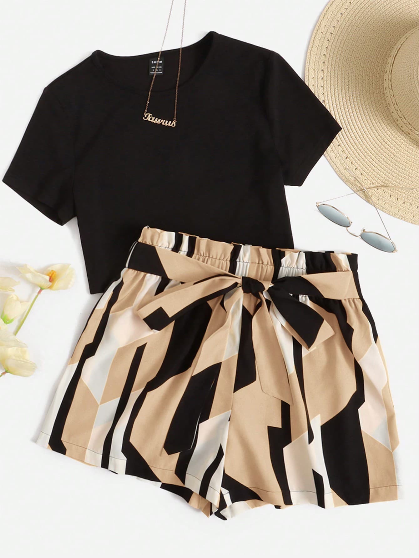 SHEIN Essnce 2pcs Women Solid Color Short Sleeve Top And Shorts Set, Simple Casual Everyday Wear