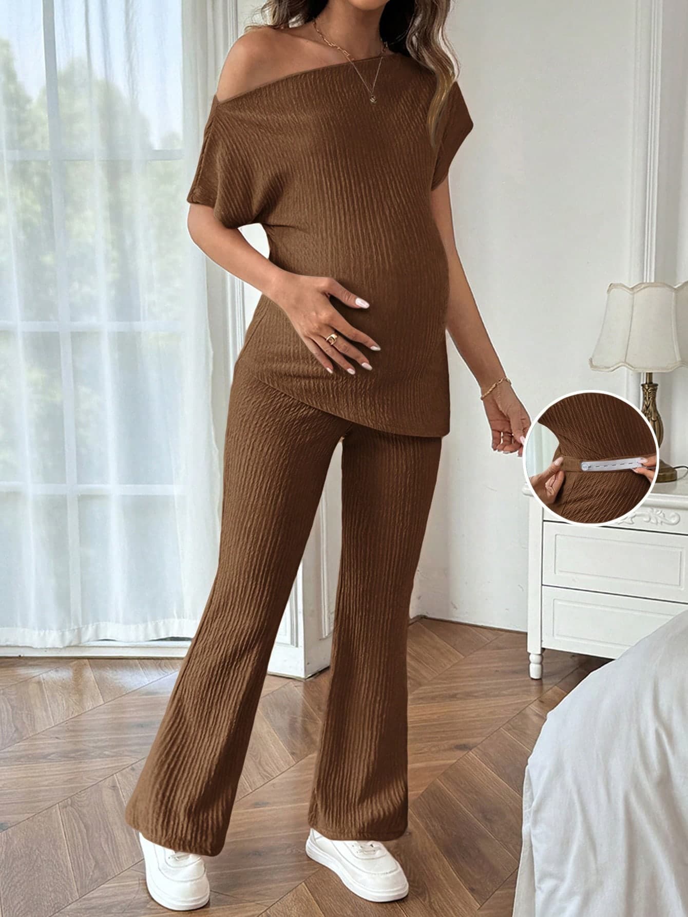 SHEIN Maternity Asymmetrical Neck T-Shirt & Pants 2pcs Set