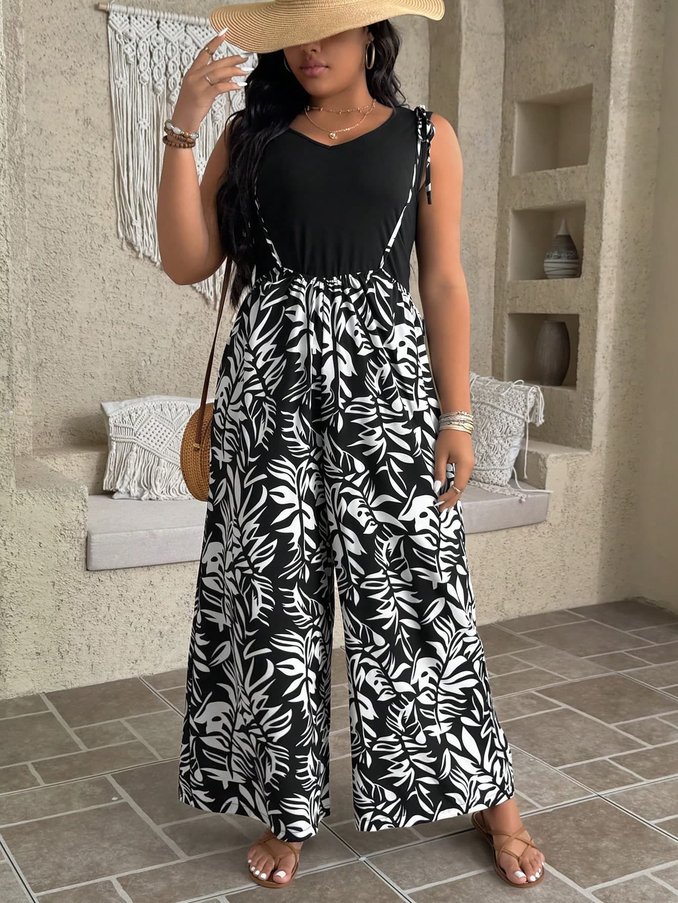 SHEIN Clasi 2pcs Plus Size Women Vacation Set - Solid V-Neck Tank Top & Tropical Print Wide Leg Jumpsuit