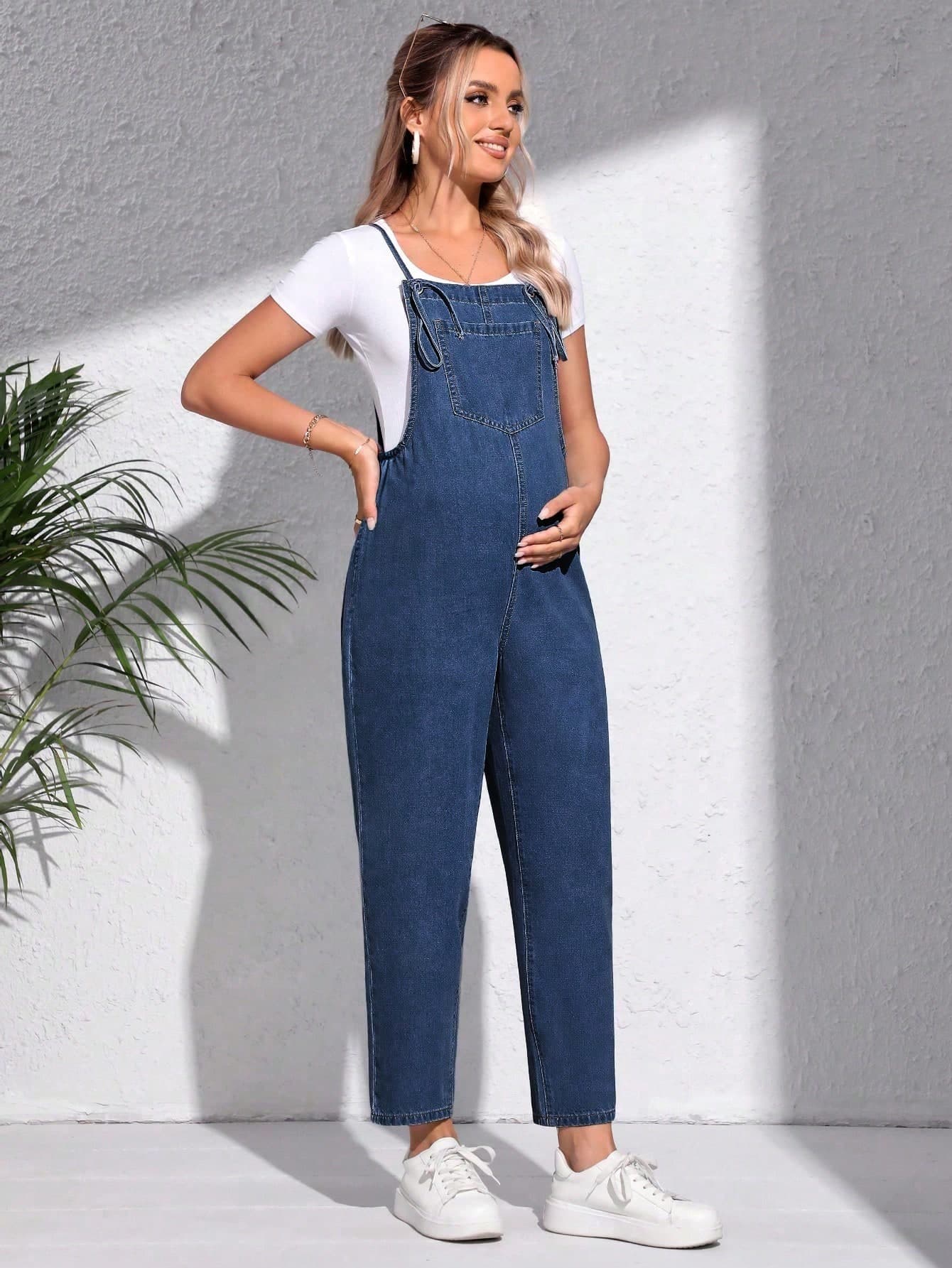 SHEIN Casual Maternity Adjustable Denim Bib Overalls