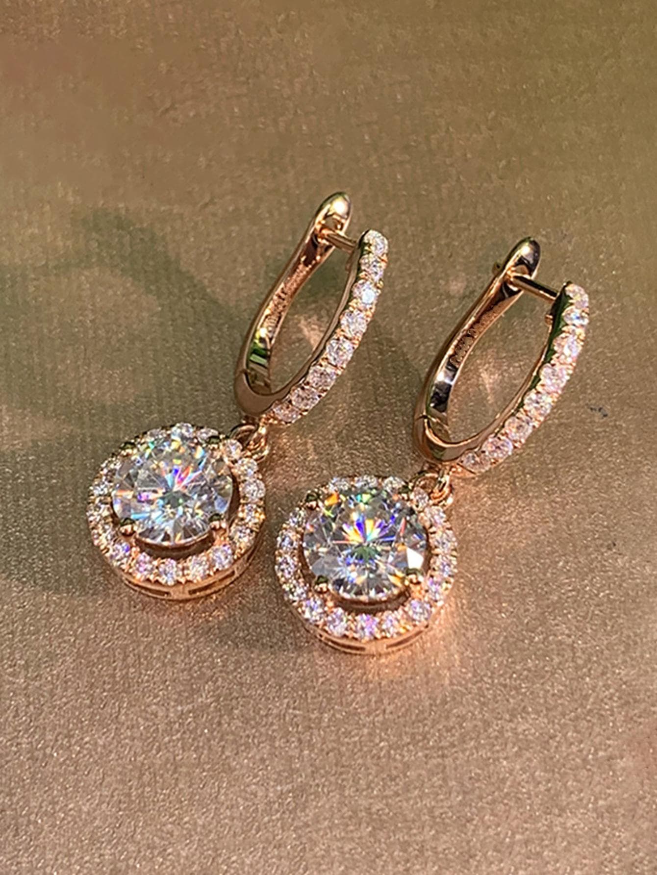 1 Pair Fashion Cubic Zirconia Teardrop Earrings, Suitable For Women, Can Be Worn For Weddings, Engagements, Anniversaries, Parties, Also Great As Gifts For Valentine's Day, Mother's Day, Or Mothers