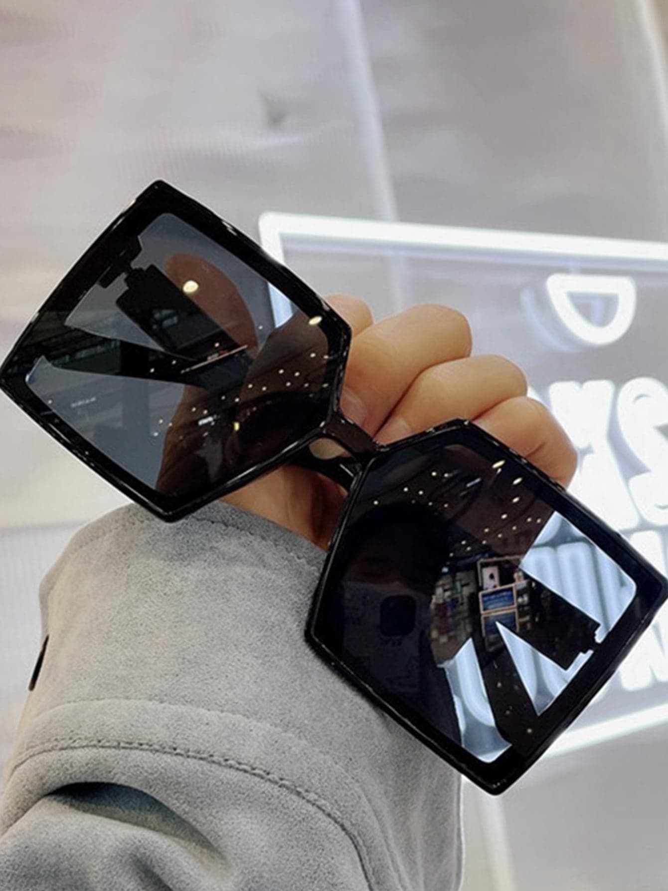1pc European & American Fashion Black Large Frame Square Fashion Glasses For Women