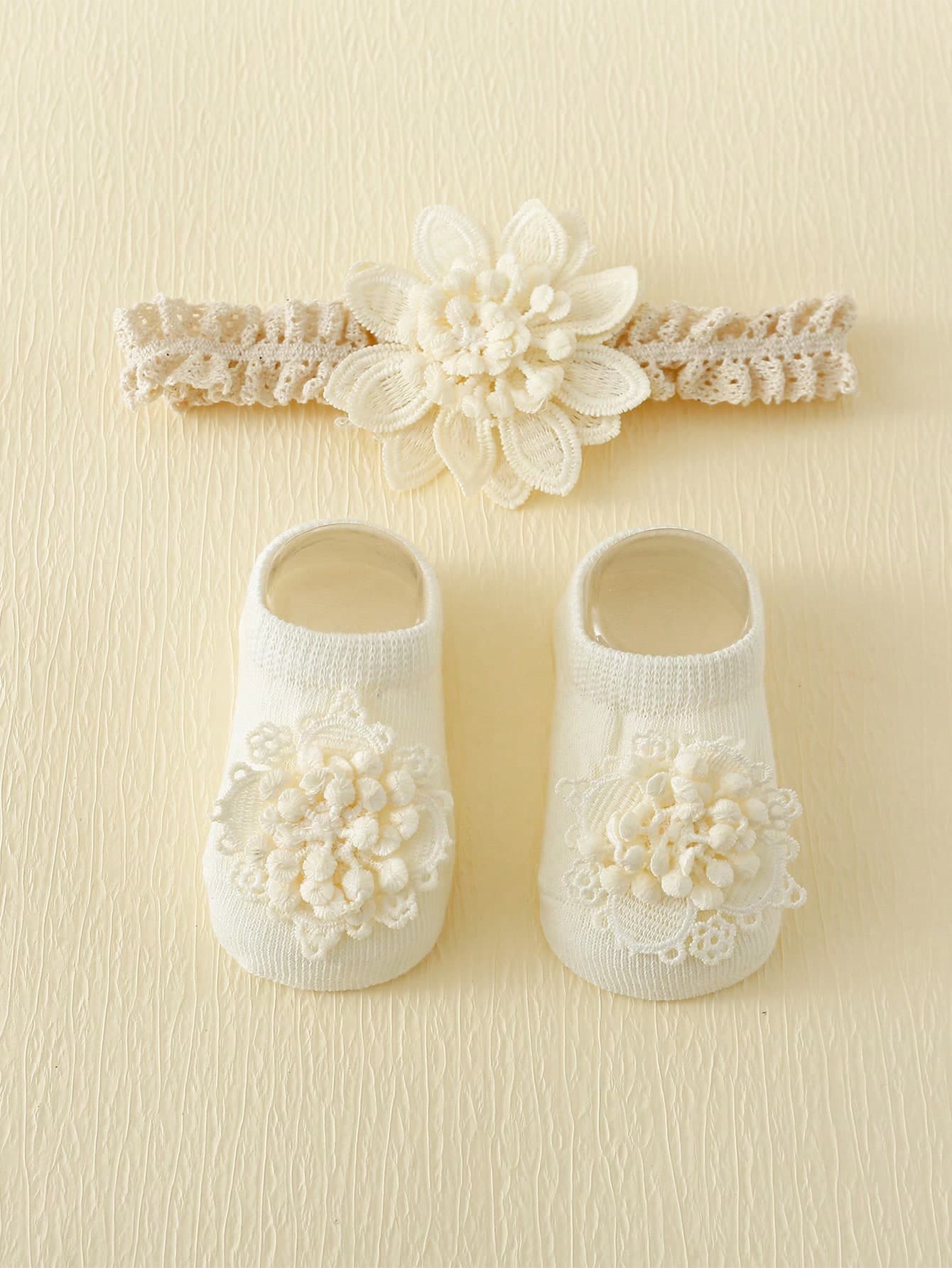 1pair Infant White Anti-slip Floor Socks With Embroidered Flowers & 1pc Baby Headband