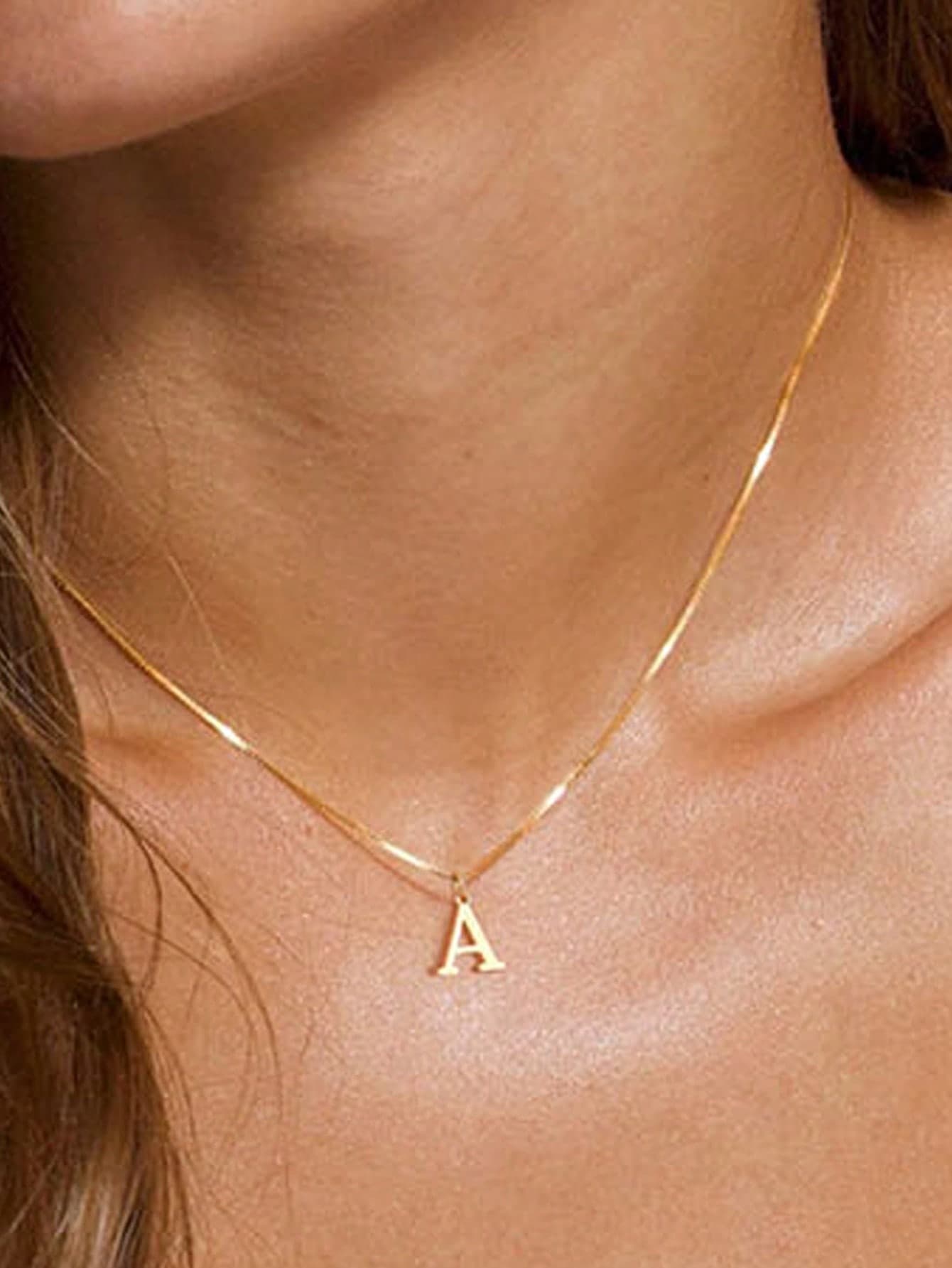 1Pc Fashion Minimalist Versatile Stainless Steel Necklace With 26 Letters, Matching Necklaces For Couples And Best Friends, Ideal Holiday Gift