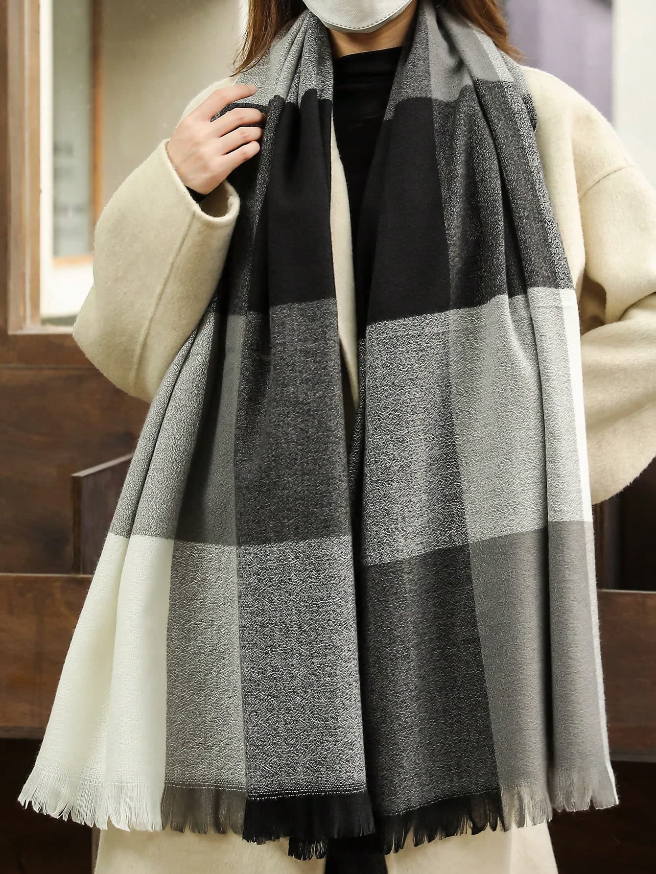 1pc Women's Square Color Block Minimalist Fringed Knit Scarf, Suitable For Autumn/Winter
