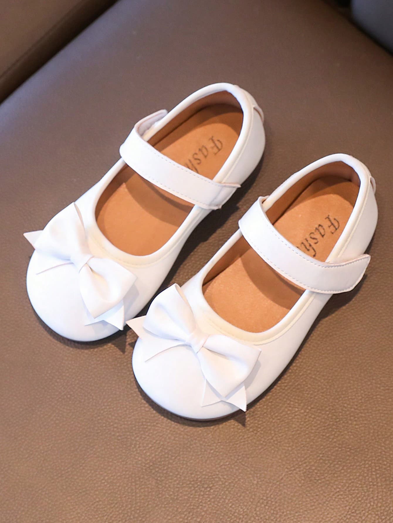 1 Pair 2026 New Style Girls White Children's Shoes, Anti-Slip Soft Sole Flat Shoes, Size 21-35, White Princess Shoes, White Sneakers, Small Shoes