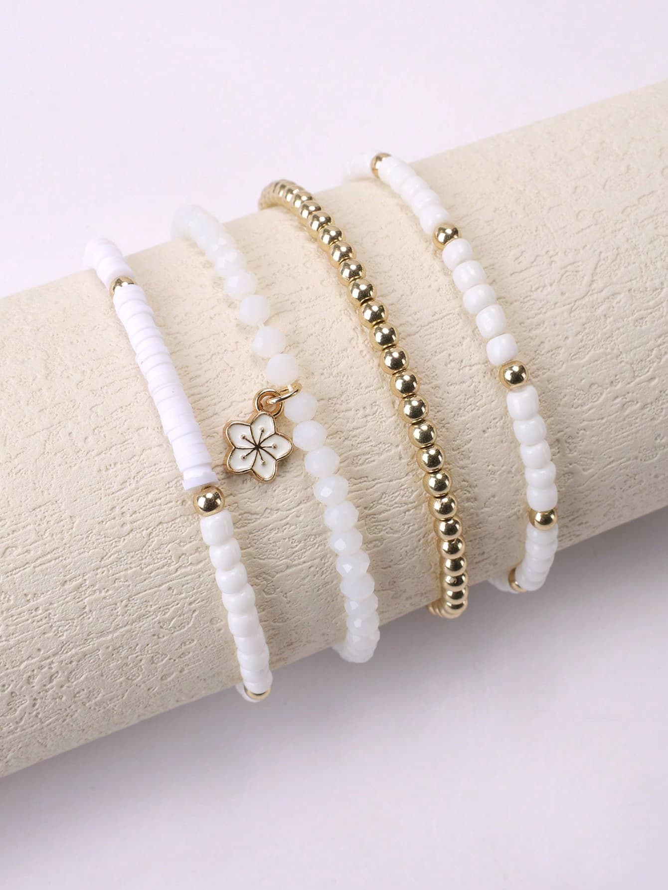 4pcs/Set Beach Style Ladies' White & Beige Beaded Soft Ceramic & Ccb Charm Bracelets Suitable For Vacation