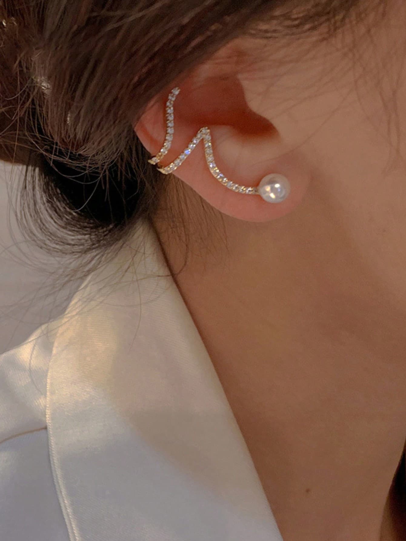 1pair Elegant And Simple Wave-Shaped Faux Pearl And Rhinestone Ear Studs Suitable For Women's Daily, Festivals Or Parties