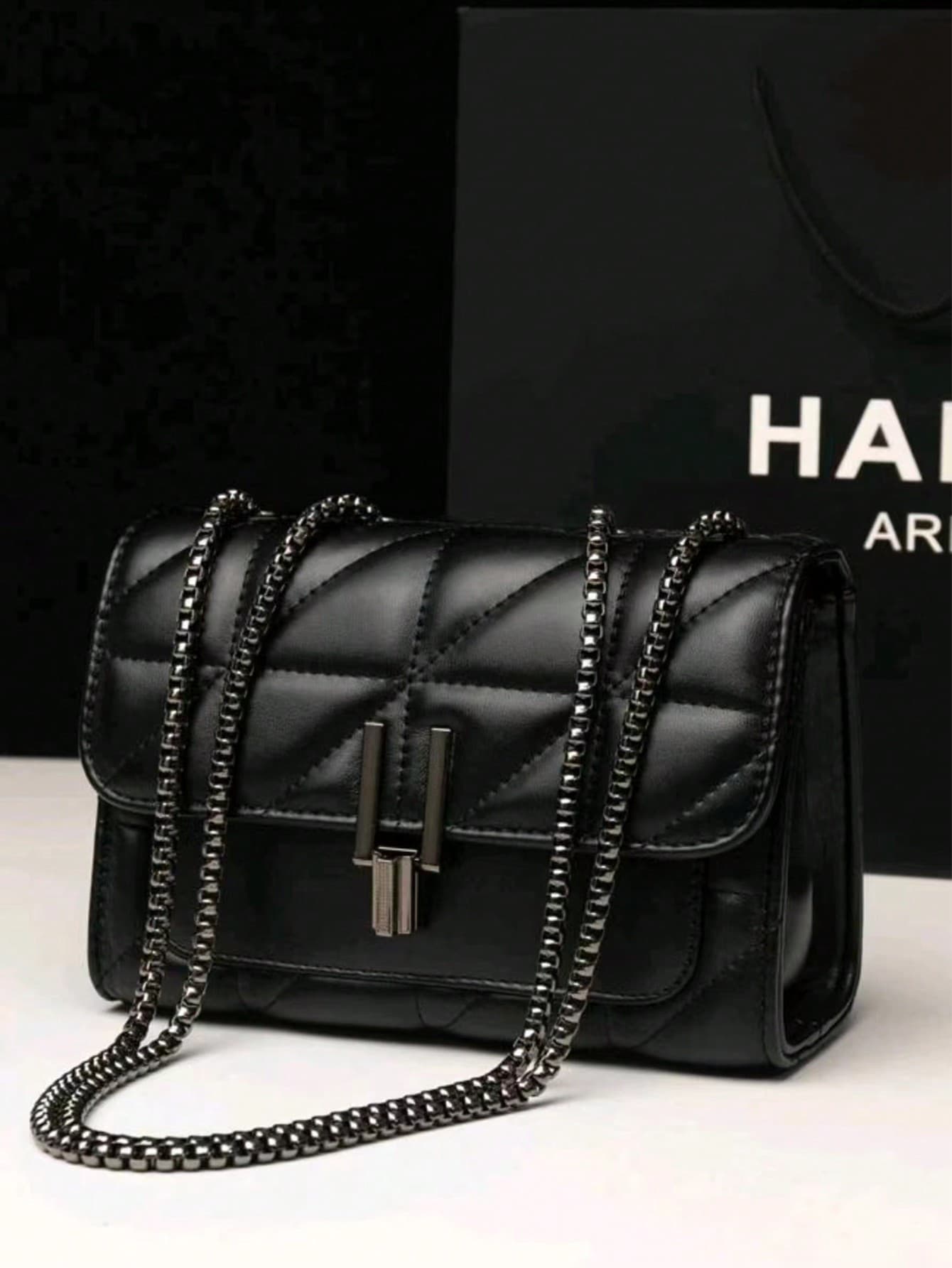 Elegant Women's Shoulder Bag With Chain Strap, Quilted Crossbody Bag, Luxury Minimalist Underarm Bag, Lightweight, Business Casual Mini Metal Lock Quilted Flap Chain Square Bag, Minimalist Clutch, Classic Small Bag, Party Bag, Suitable For Actresses, Women, Valentine's Day, Travel, Work, Office, Ball, Party, Weekend And Holiday, Essential Item For Travel And Vacation
