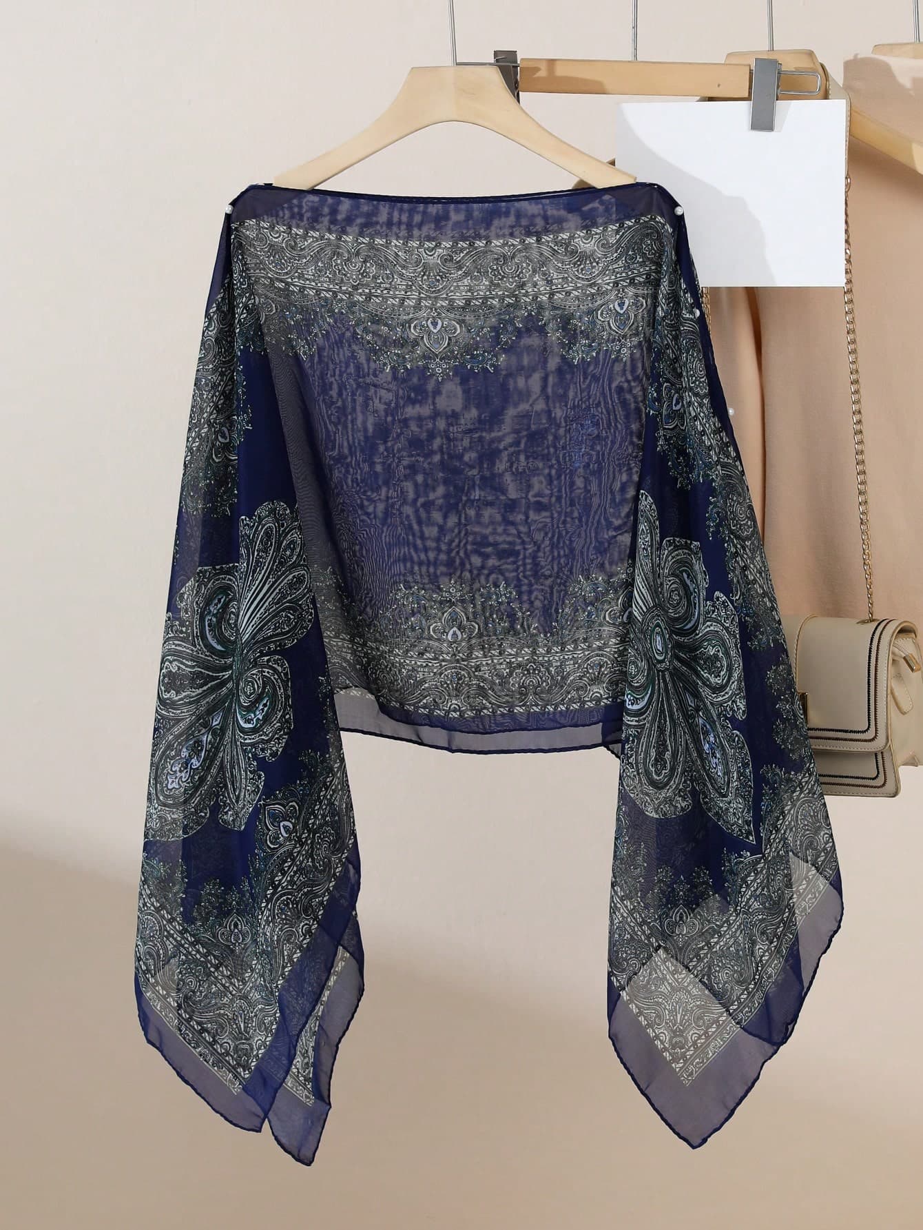 1pc Women's Lightweight Chiffon Vintage Paisley Print Versatile Loose Fit Pearl Button Scarf Shawl, Suitable For Travel And Daily Use, Spring/Summer
