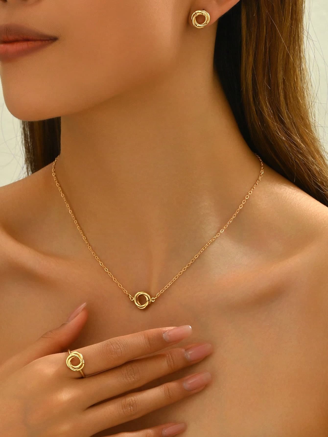 1 Set Handmade Looped Metal Personalized Mature Office Style Jewelry: 1 Pendant Necklace + 1 Pair Earrings + 1 Ring