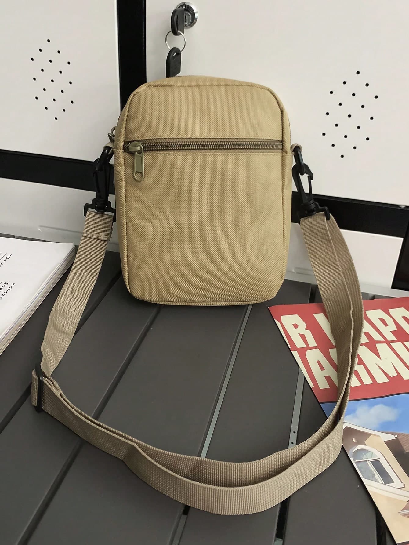 peach tree Milano Italy Men'S Fashion Oxford Crossbody Bag, Casual Style, Large Capacity, Vertical Oxford Sling Bag, Adjustable Strap, Daily Commute Shoulder Bag, Black - Do Not Wash, Multiple Styles To Choose From Side Bag Pouch Festival Phone Bag , Valentines Gifts, Easter, Pouch For Phones