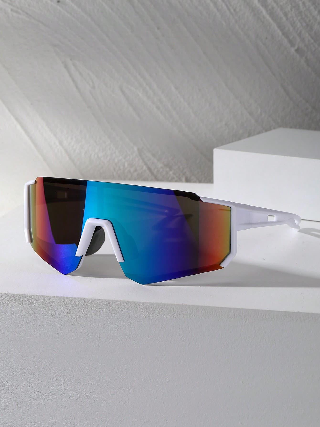 1pc/2pcs/3pcs Women Outdoor Cycling Gradient Color Anti-Wind Fashionable Sports Glasses Beach Accessories For Women Glasses Shades