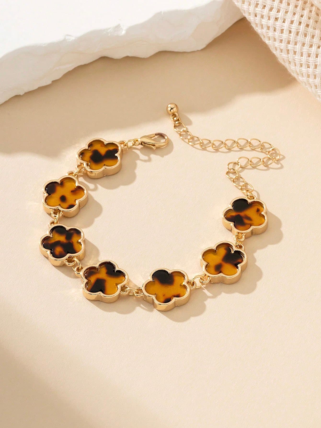 1pc Metal Vintage Party Lucky Clover Women's Bracelet, Wedding Gift Valentines