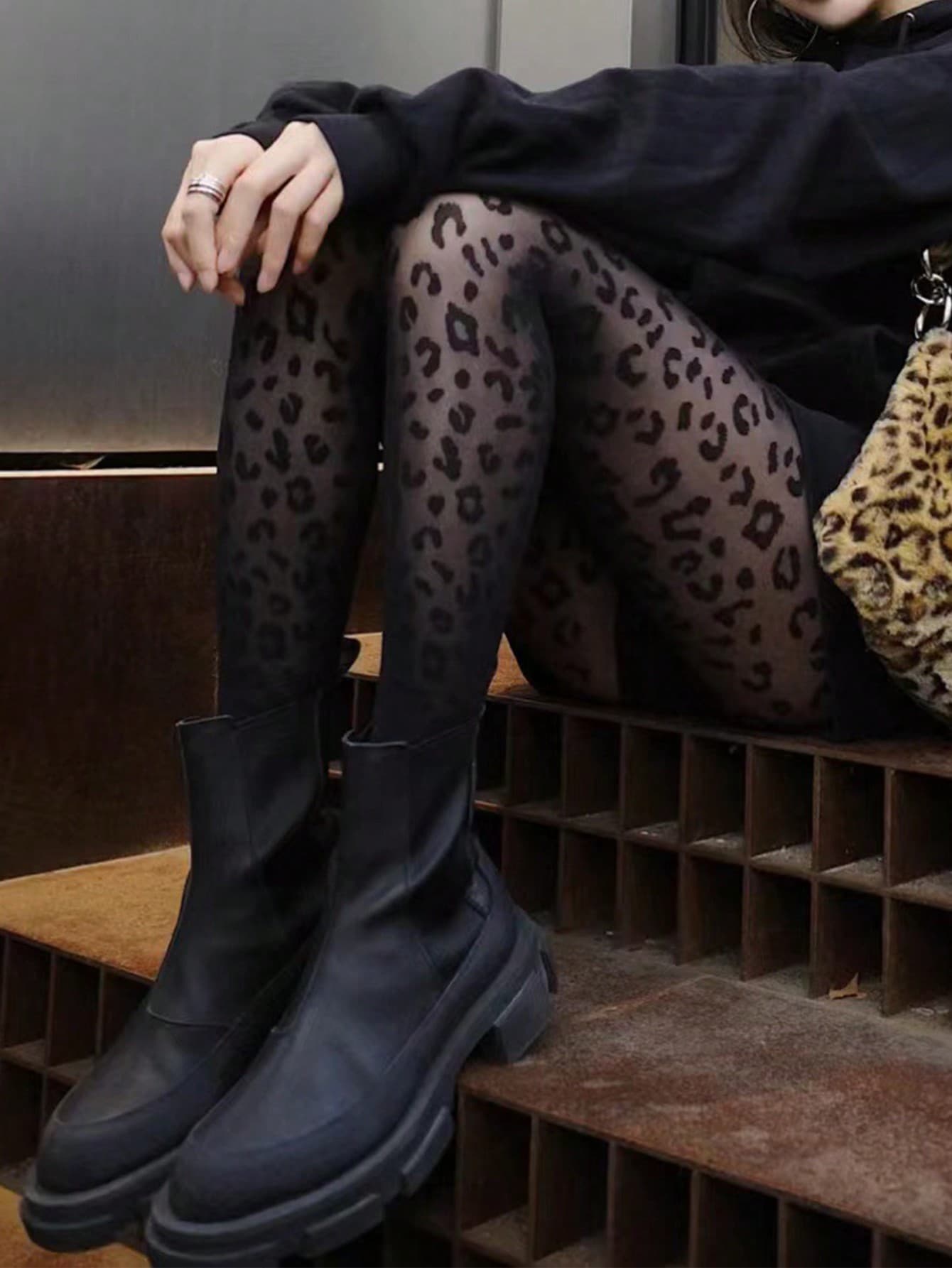 1pair 50D Leopard Print Tights Women Sexy Lingerie Ladies Pantyhose Shaping Leggings Suitable For All Seasons Women Stocking