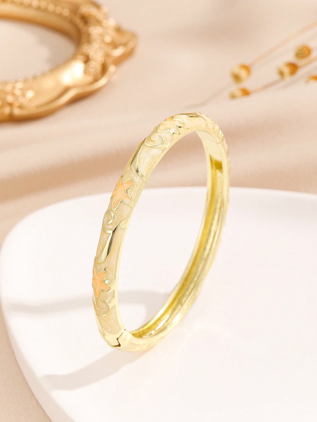 1pc Fashionable New Bohemian Style Gold-Plated Star Enamel Bracelet, Suitable For Girls And Women