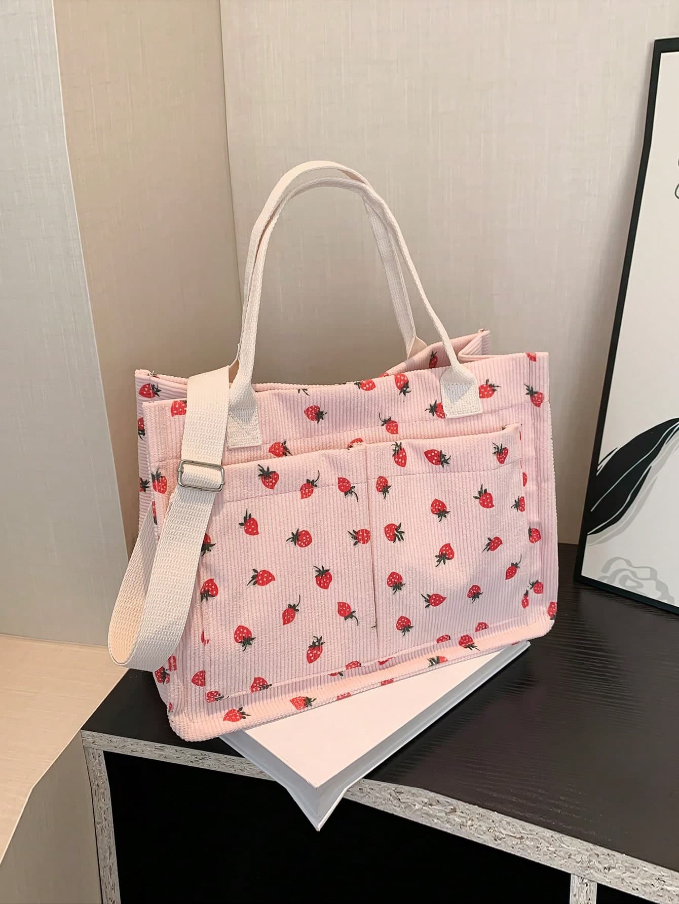 Fashionable Casual Multi-Pocket Lightweight Shopping Bag With Strawberry Pattern, Simple Large Capacity Tote Bag, Adjustable Shoulder Strap, Suitable For Girls And Women For Shopping, Commuting, Hospital, Going Out And Mall, & Cute Strawberry Purse, Large School Tote Bag, Multiple Compartments, Perfect For Beach, School, Work & Daily Use Valentines, Literary School Bag , Bow , Summer, Strawberry