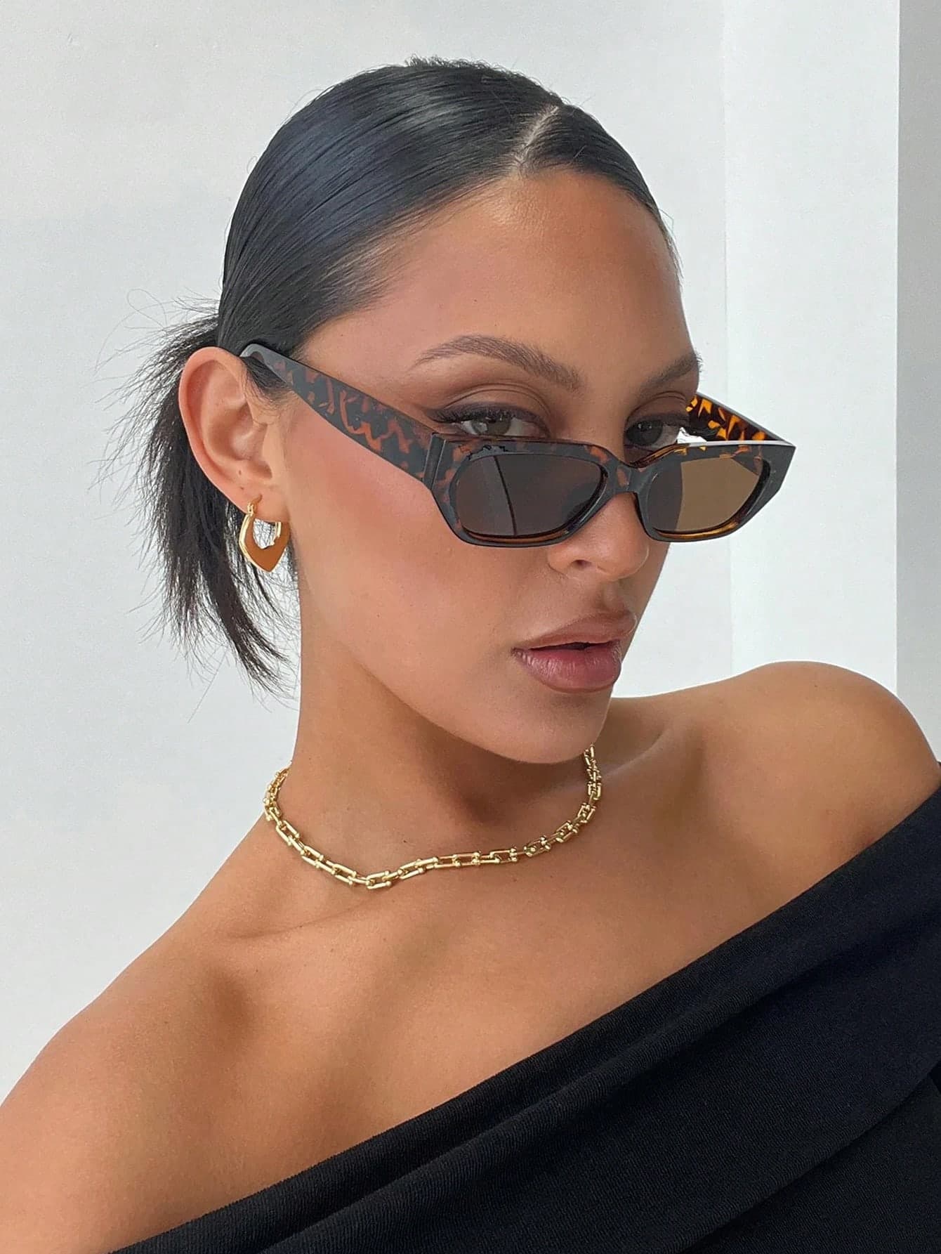 1 Pair Square Small Frame Fashion Glasses, Retro Personalized Casual Women's Glasses Suitable For Daily Wear, Street Photography, Vacation, Travel, Summer Beach, Outdoor Activities And Travel Beach Accessories