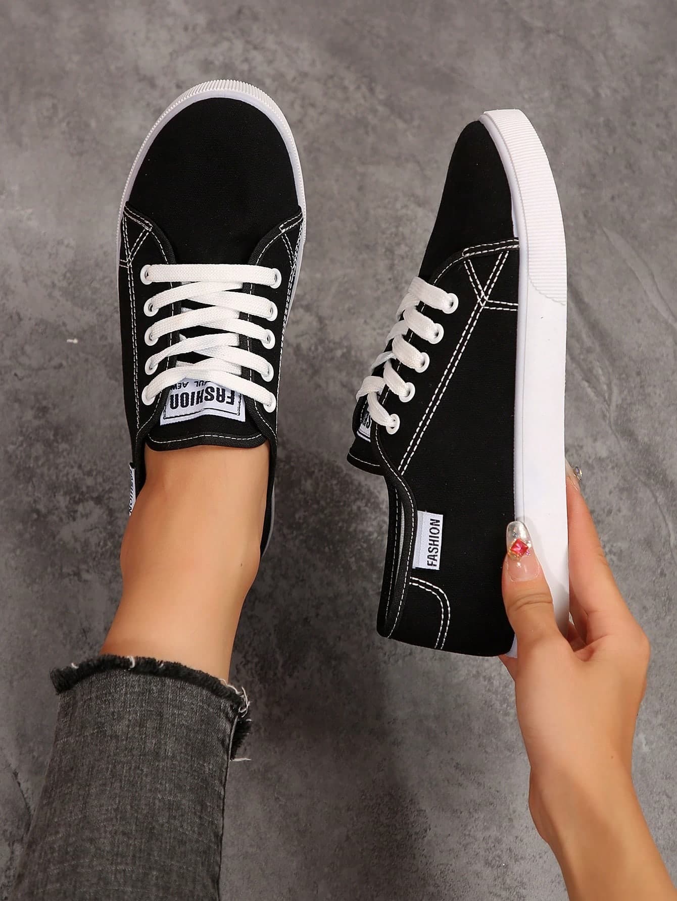 Women's 4 Season Canvas Casual Flat Shoes, Korean Fashion, Versatile White Sneakers